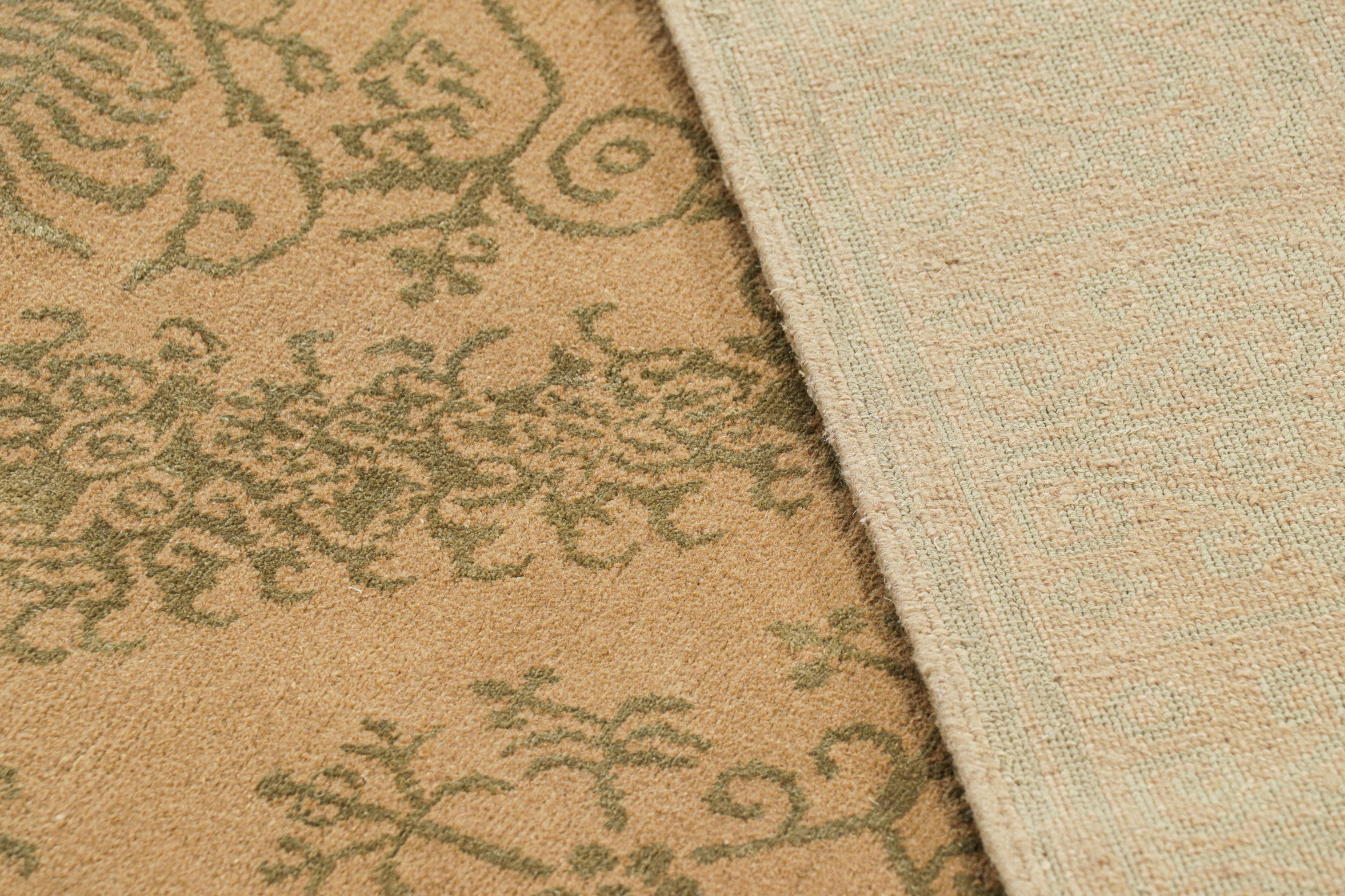 Wool Rug & Kilim’s European Style Rug in Gold with Floral Medallions “Catana” For Sale