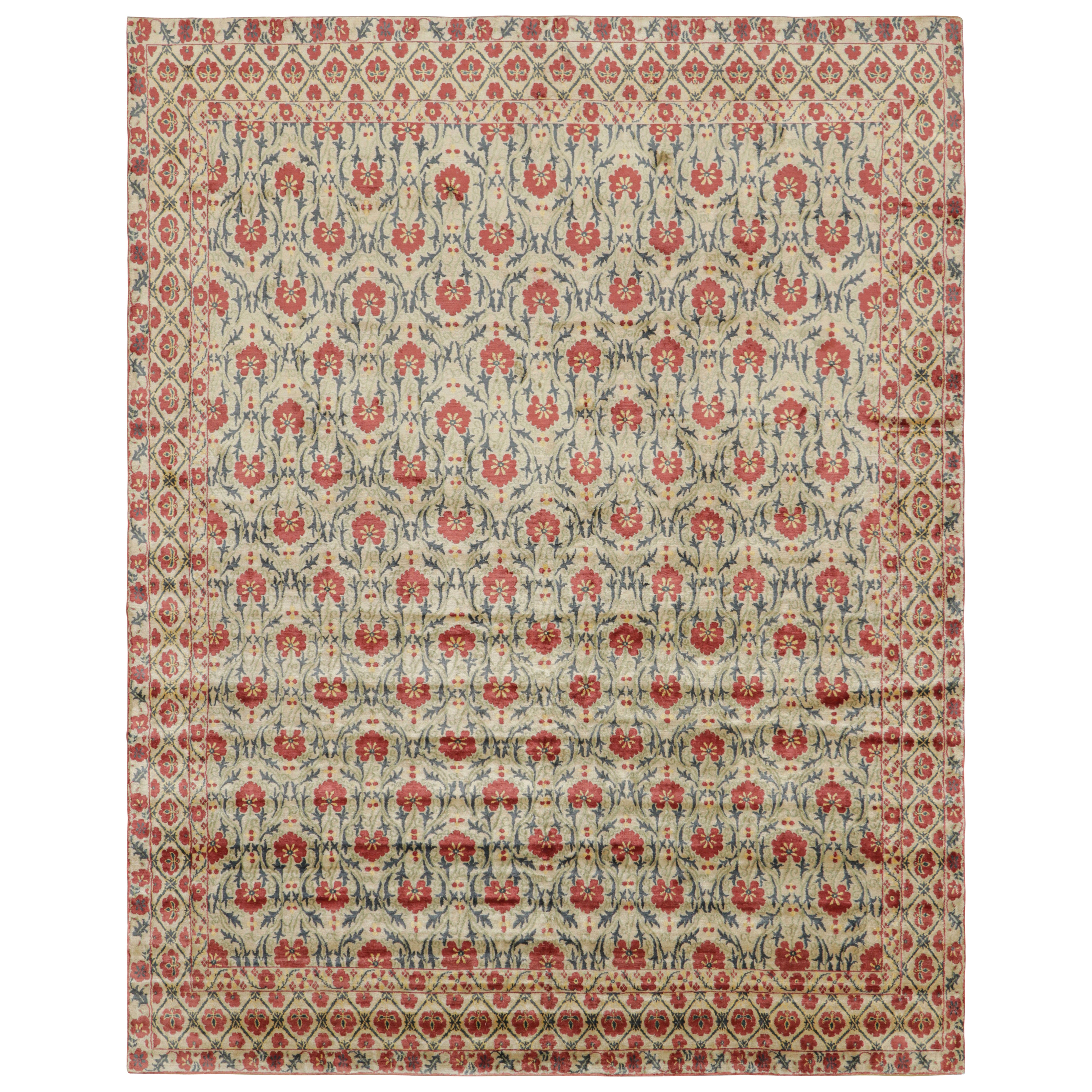 Rug & Kilim è un tappeto in stile europeo in oro con fiori rossi e verde acqua "Samarkand".