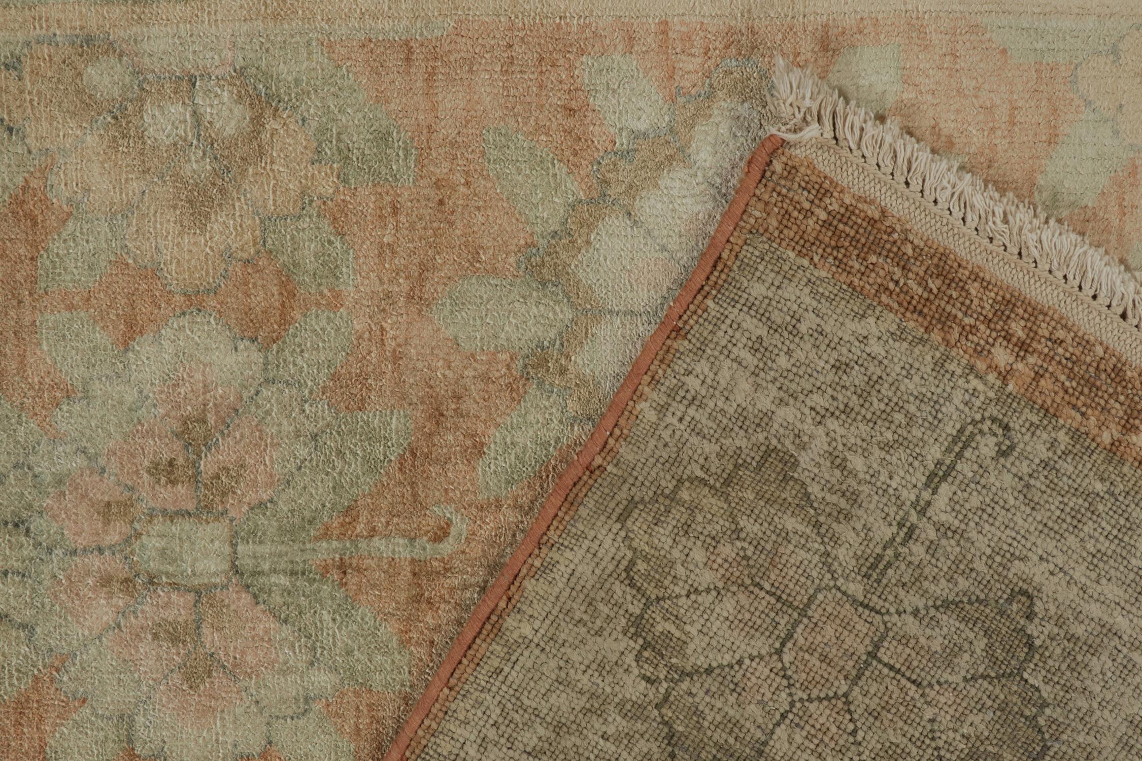 XXI secolo e contemporaneo Rug & Kilim - Tappeto in stile europeo con motivi floreali arancioni, blu e rosa in vendita