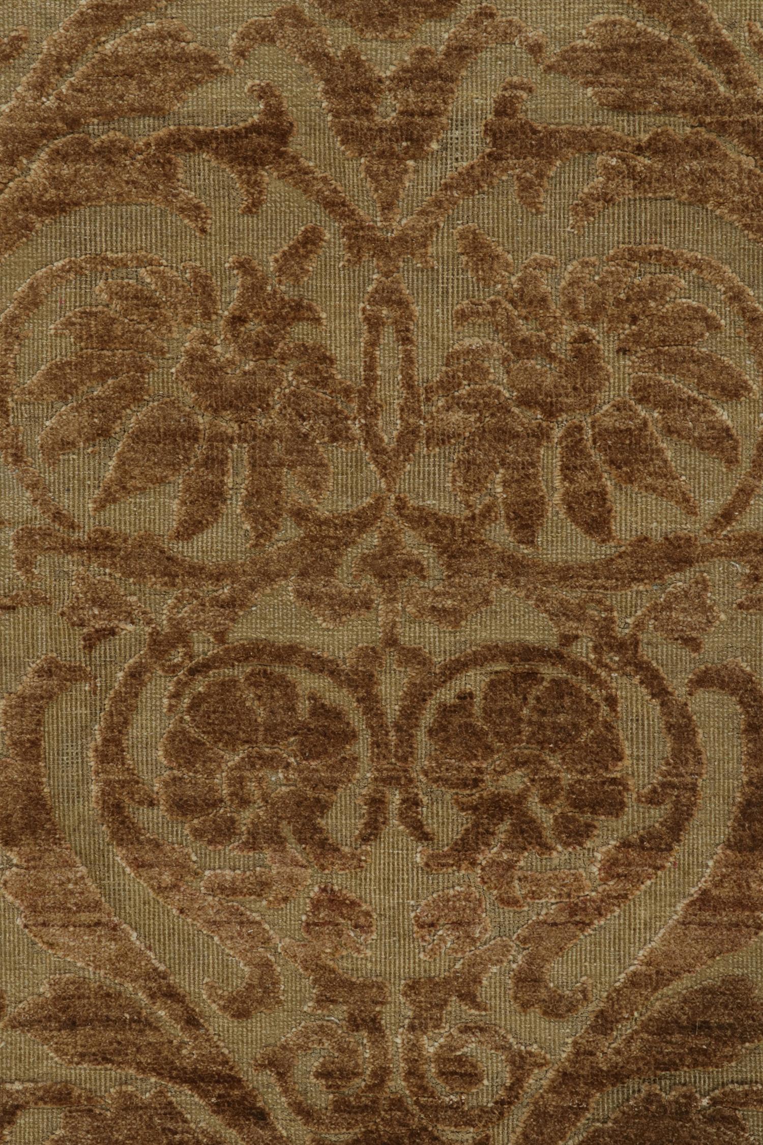 Teppich & Kilims European Style Läufer in Beige mit braunen Blumenmustern (21. Jahrhundert und zeitgenössisch) im Angebot
