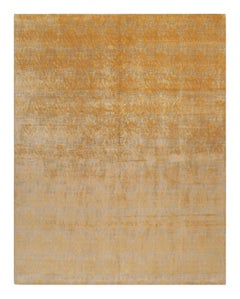 Rug & Kilim's European Rug in Gold and Greene with Floral Patterns Medici (tapis européen en or et vert avec motifs floraux)