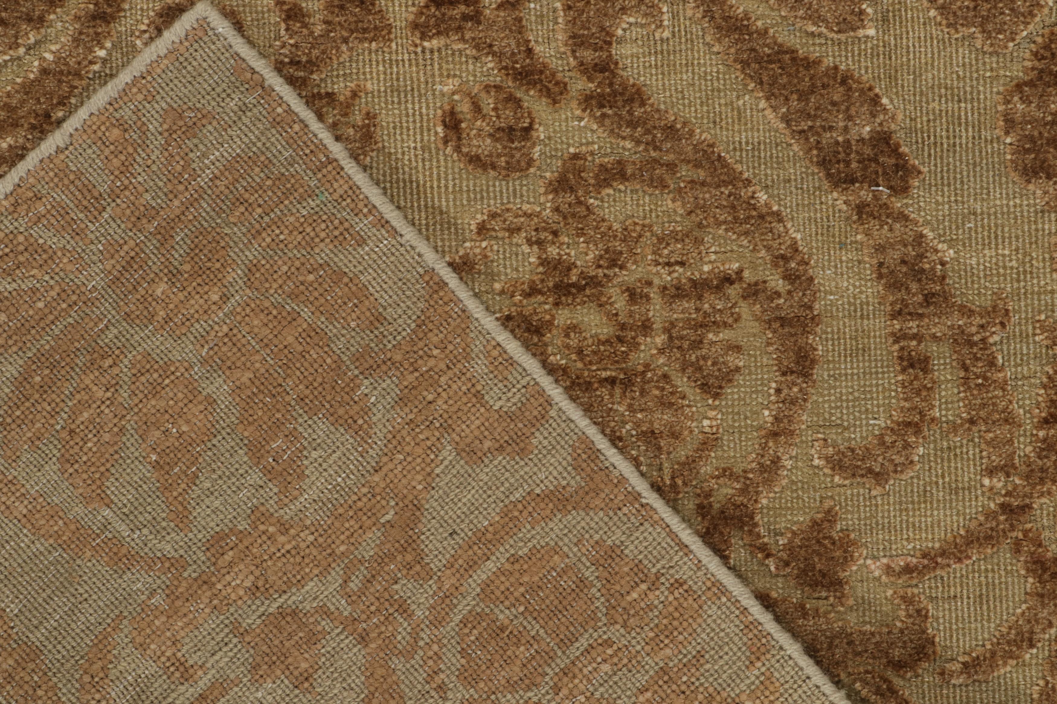 Laine Tapis & Kilim's European Style Twin Runners in Beige with Brown Floral Patterns (Chemins de table de style européen en beige avec motifs floraux bruns) en vente
