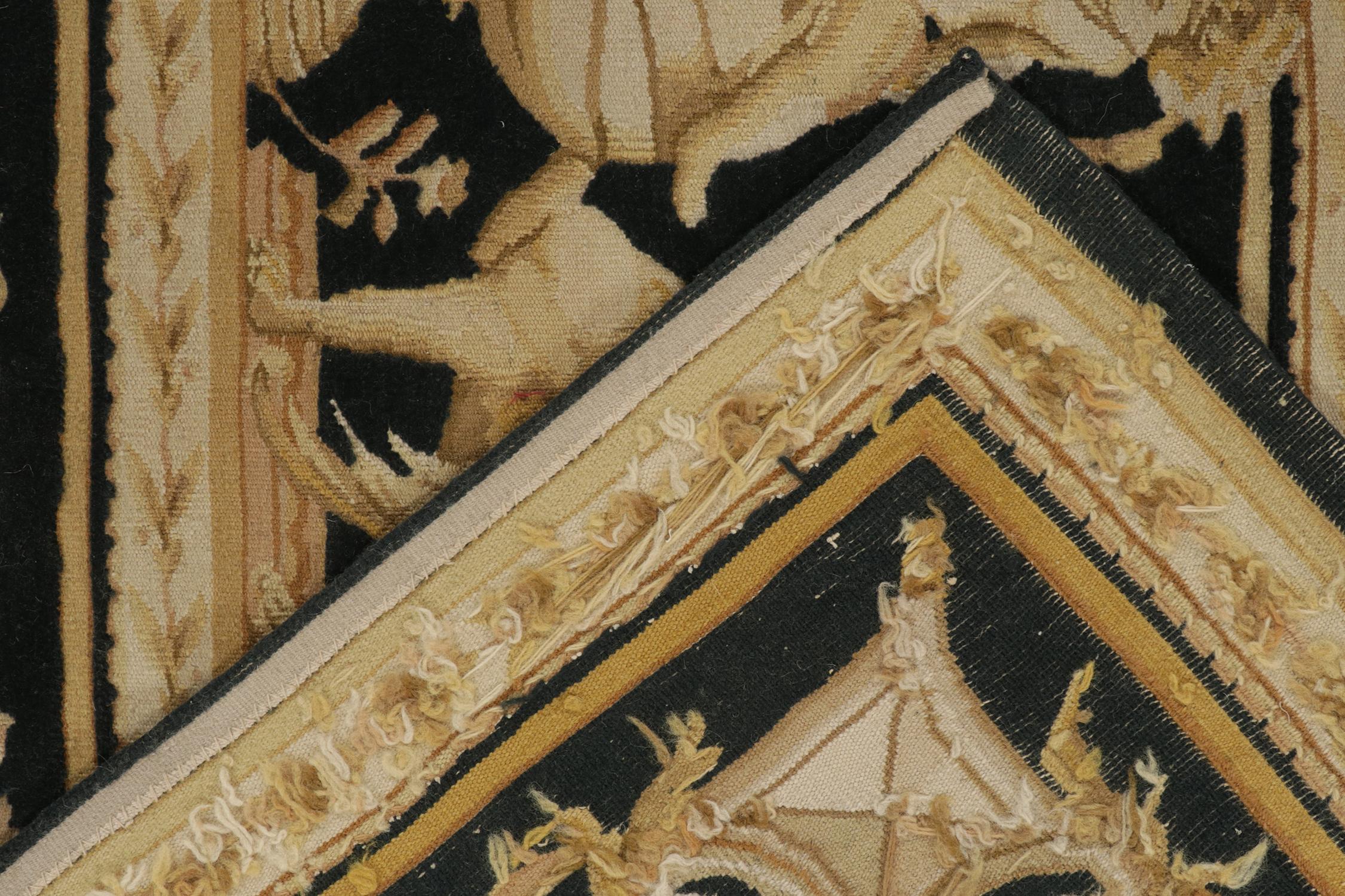 Tejido Plano Europeo estilo Tudor de Rug & Kilim en negro con dibujo dorado en venta 1