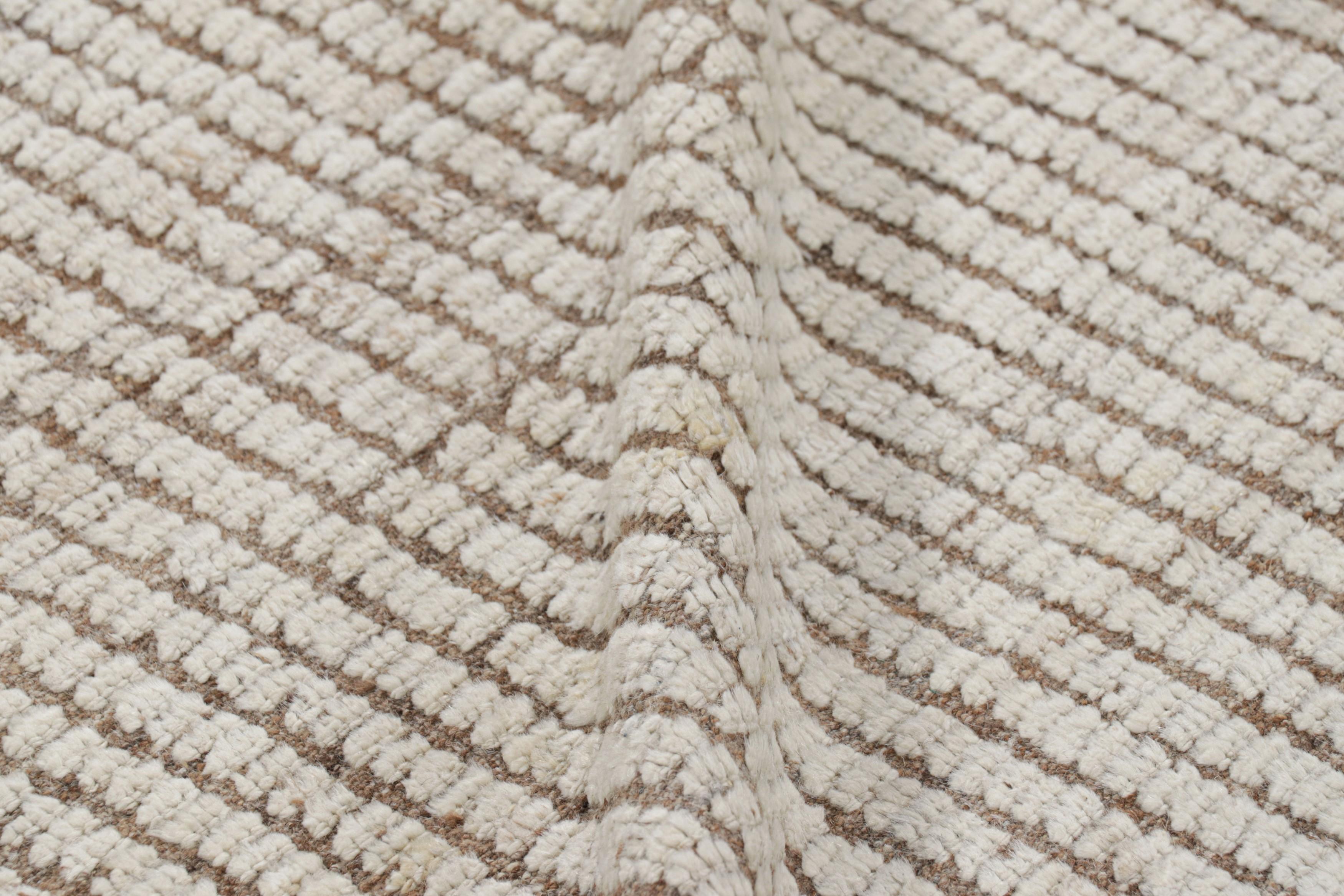 Rug & Kilim’s Extra-Long Kilim Runner Rug with White Textural Stripes and Striae In New Condition For Sale In Long Island City, NY