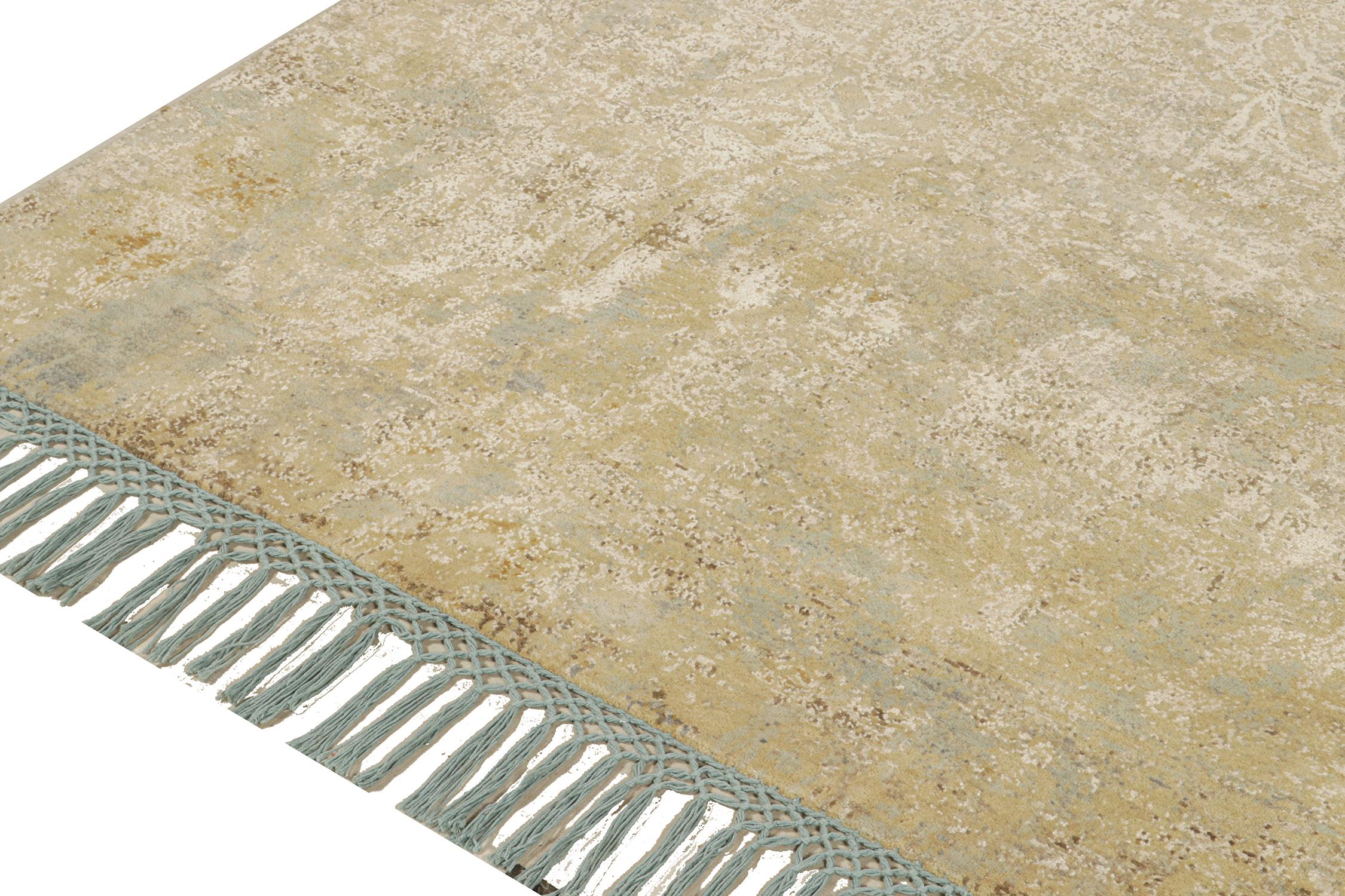 Rug & Kilim's Farahan style Transitional Rug in Gold und Blau All Over Pattern im Zustand „Neu“ im Angebot in Long Island City, NY
