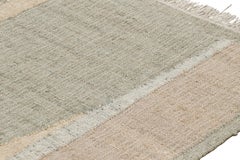 Alfombra de tejido plano Rug & Kilim en beige con dibujo geométrico gris, blanco y verde