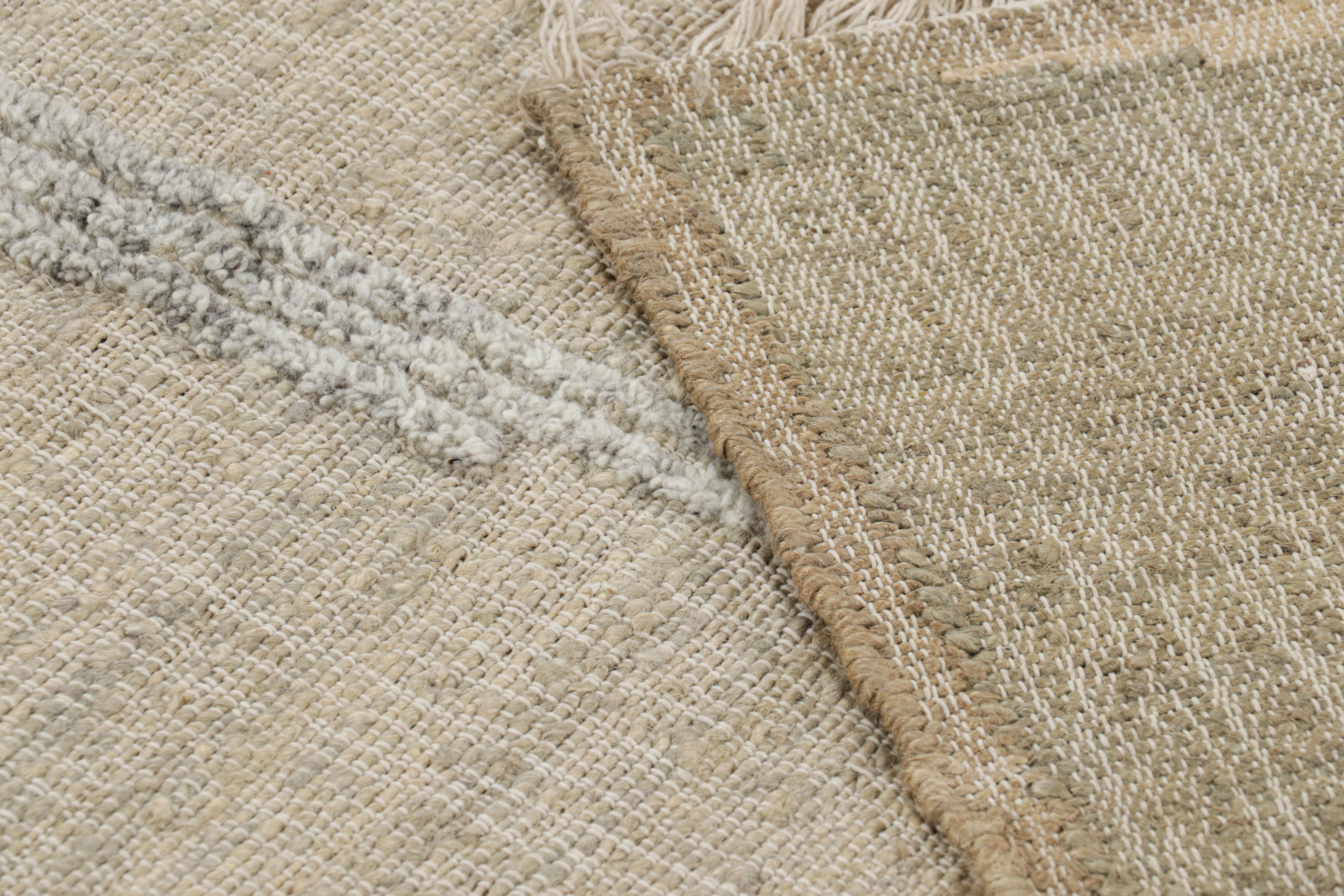 XXI secolo e contemporaneo Rug & Kilim: runner a trama piatta con motivi geometrici beige e grigi in vendita
