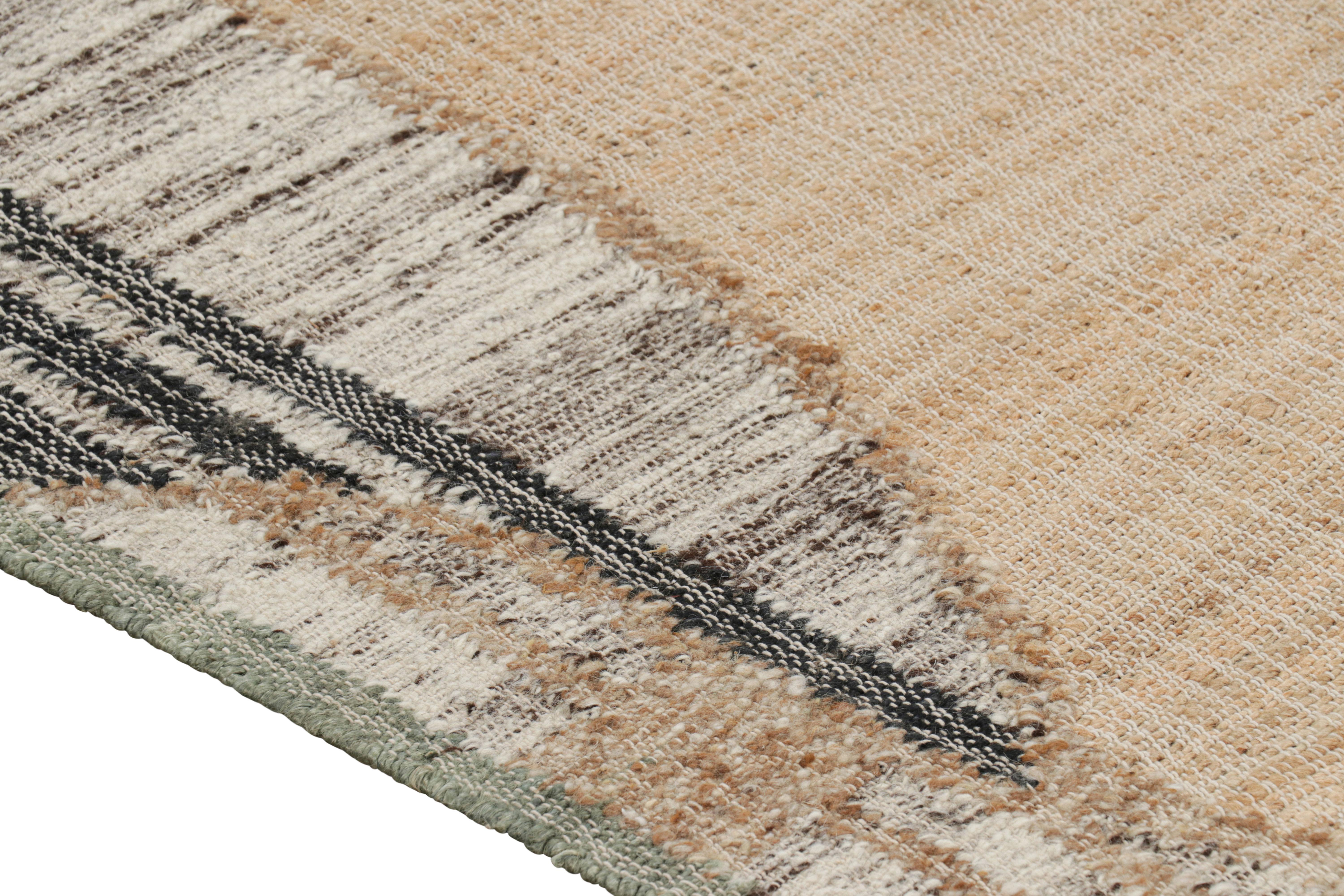 Traves de Mesa en Tejido Plano de Rug & Kilim con Motivos Geométricos en Beige, Crema y Negro Anudado a mano en venta