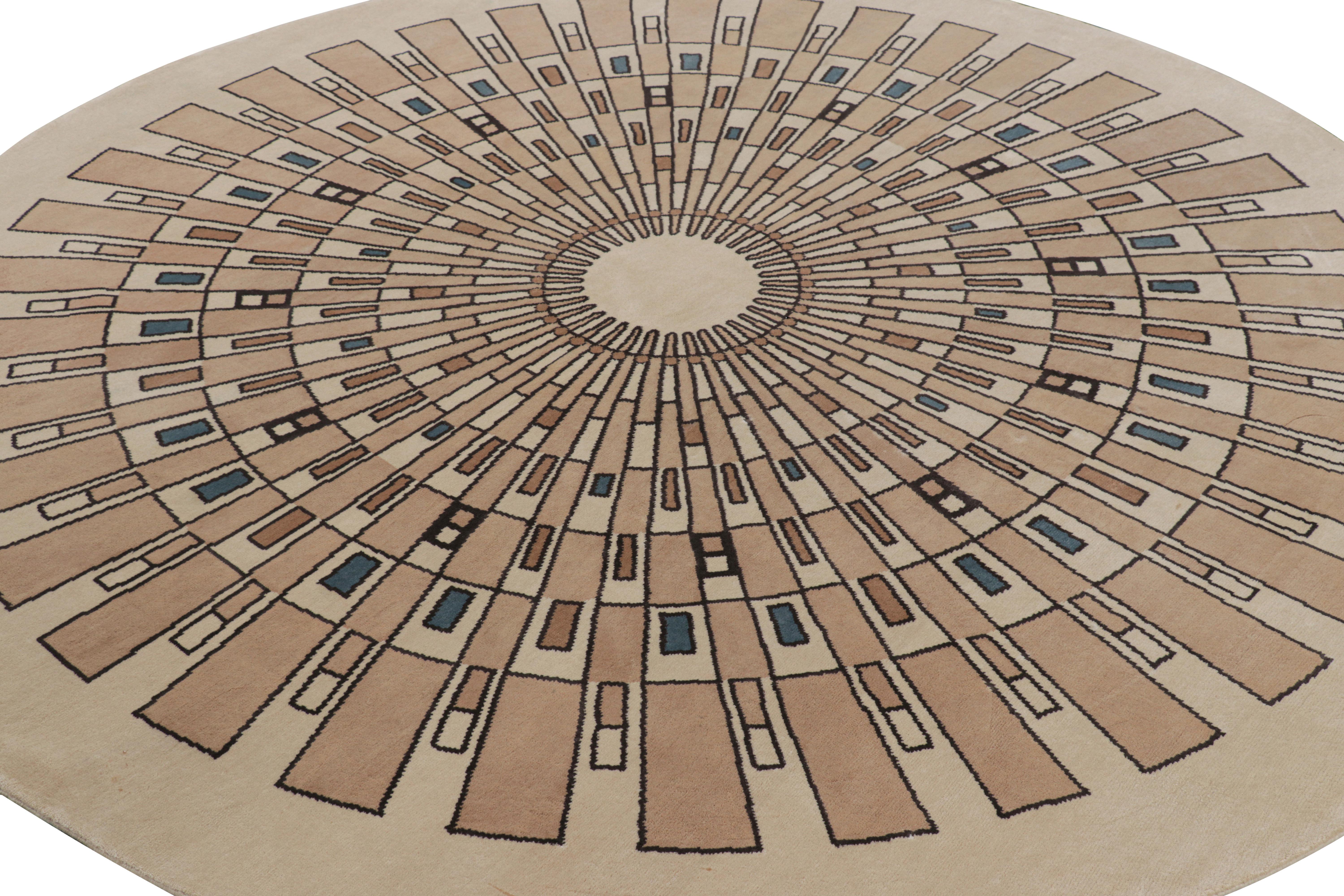 Indiano Rug & Kilim è un tappeto a cerchio in stile Art Deco francese di colore beige con motivi geometrici in vendita