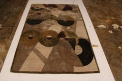Tapis et tapis Kilim de style Art Déco français beige et marron à motif personnalisé