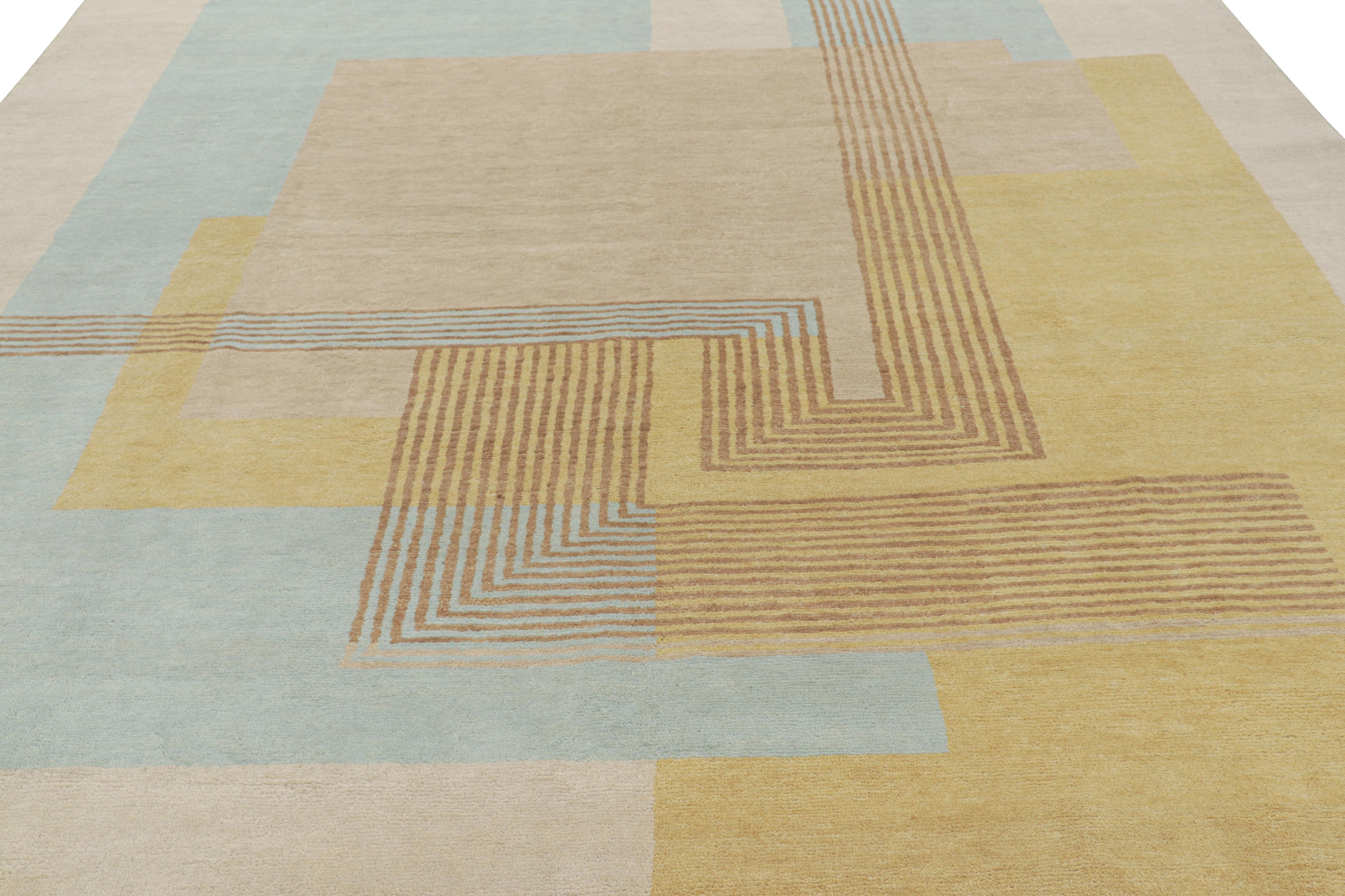 Annodato a mano in lana, questo tappeto 10x14 di Rug & Kilim è una nuova aggiunta alla collezione di tappeti French Art Deco: un'ode contemporanea allo stile moderno degli anni '20, con motivi geometrici nello stile di un pezzo d'epoca di Leleu o Da