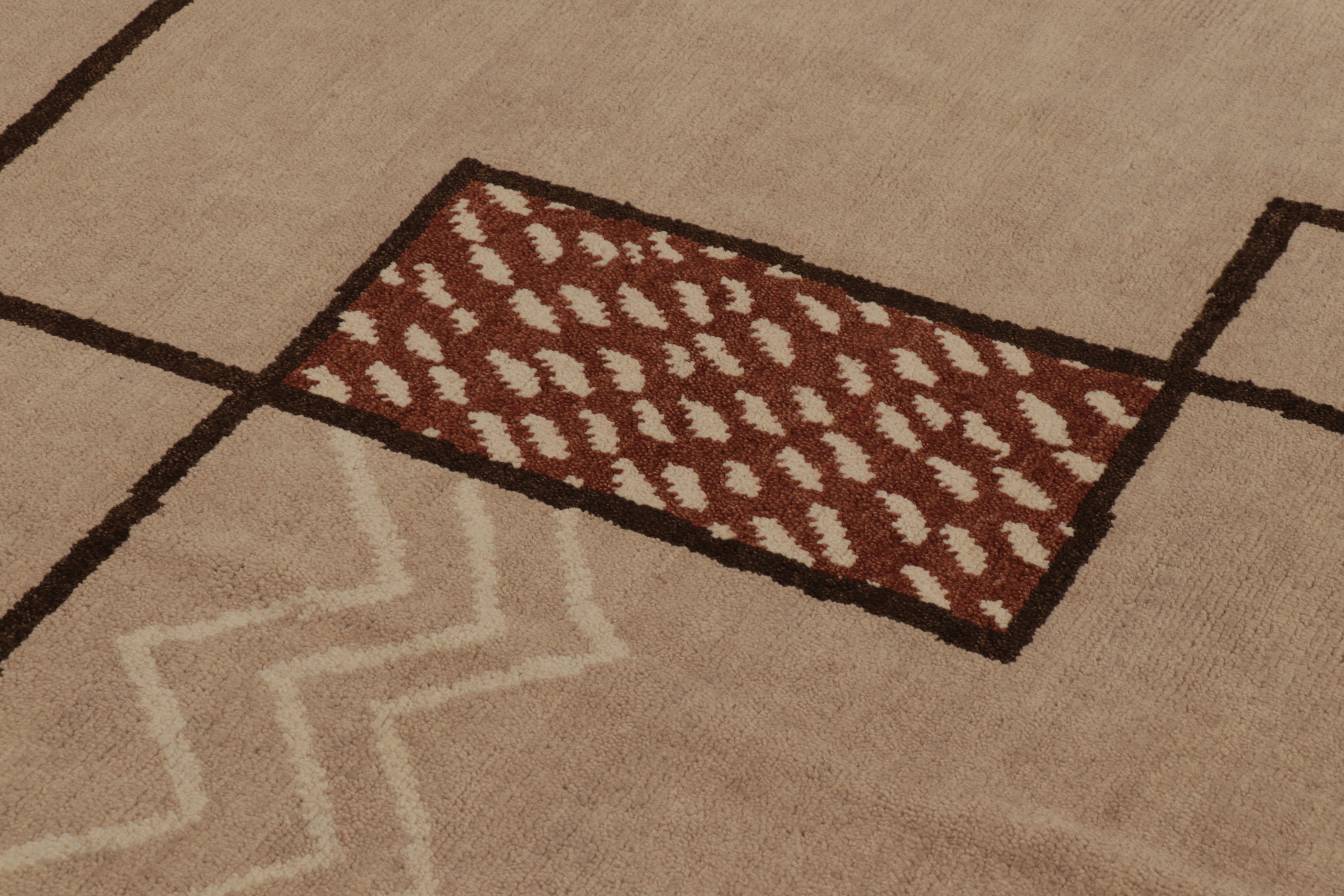  Dieser 6x10 große, handgeknüpfte Teppich aus Wolle und Baumwolle von Rug & Kilim ist eine Neuheit in der Kollektion französischer Art-Déco-Teppiche - eine zeitgenössische Ode an den modernen Stil der 1920er Jahre mit geometrischen Mustern, die von