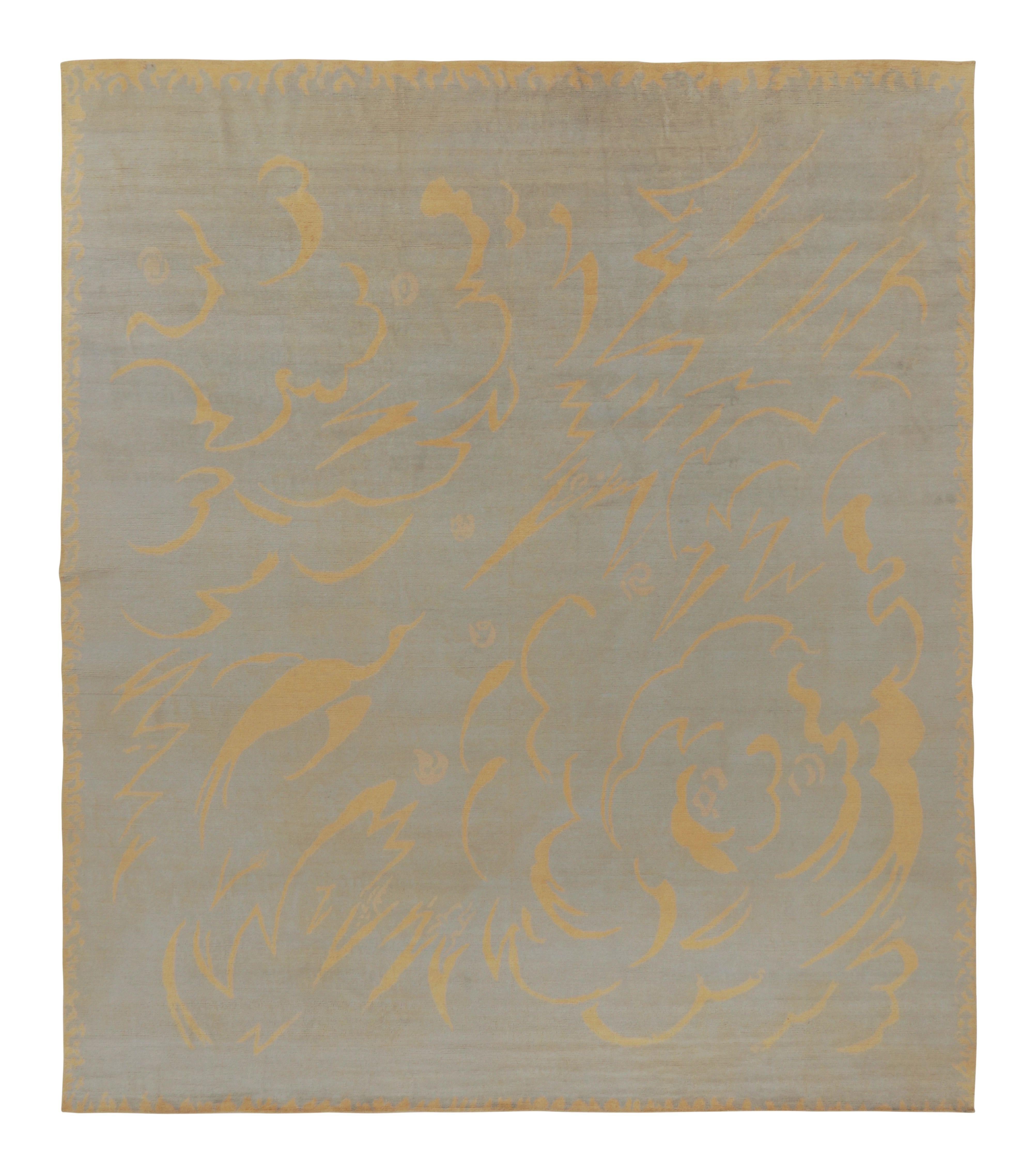 Questo tappeto moderno 12x14 rappresenta la collezione di tappeti French Art Deco di Rug & Kilim; realizzato in un lussuoso vello di lana annodato a mano, ricattura l'aspetto audace ed elegante dei pezzi d'epoca e del movimento iconico degli anni