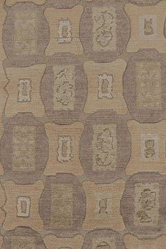 Tappeto Rug & Kilim in stile Art Deco francese di colore beige con motivi geometrici chiari