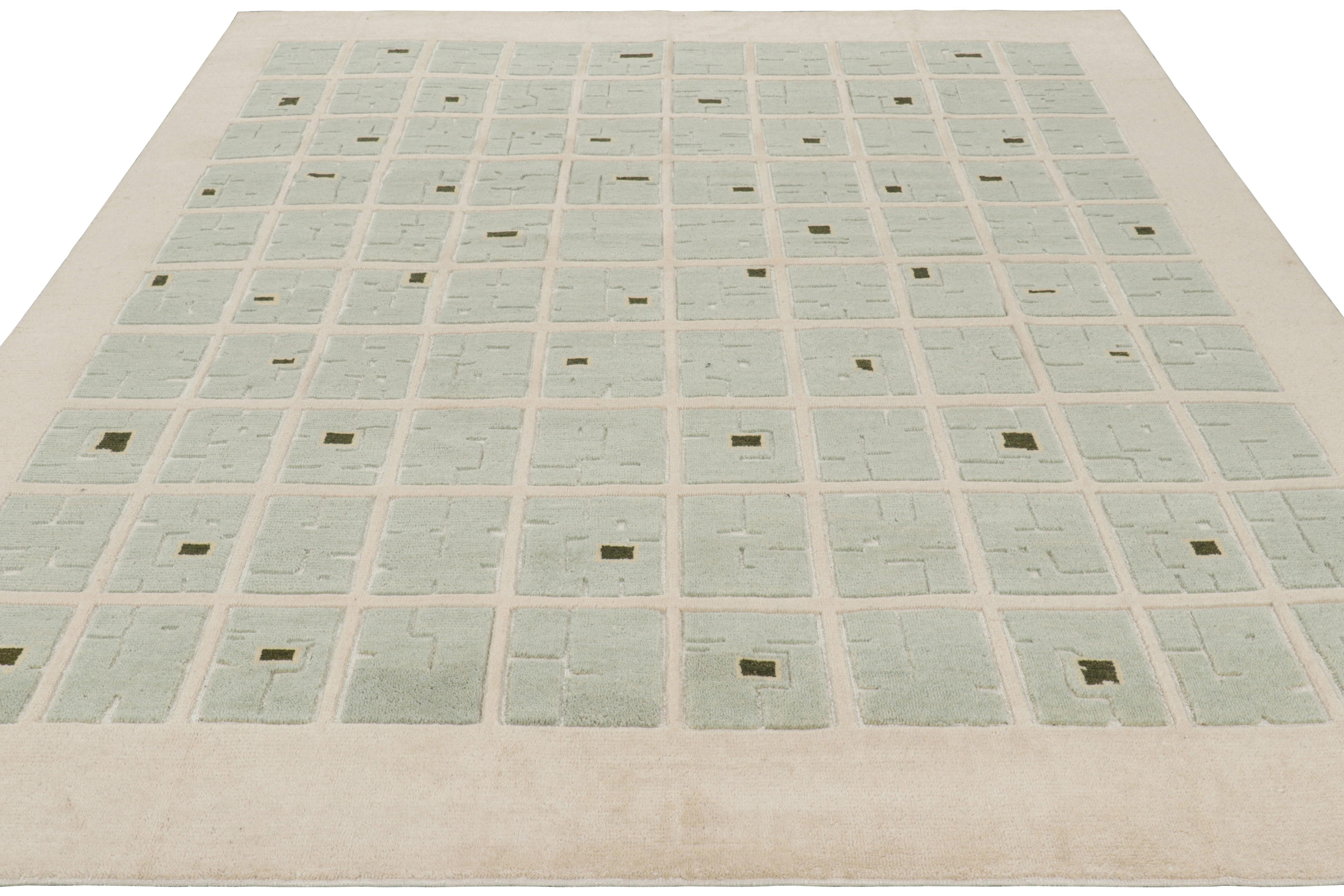 Rug & Kilim's französischer Art-Deco-Teppich in Creme mit geometrischem Muster in Meeresschaum (Handgeknüpft) im Angebot