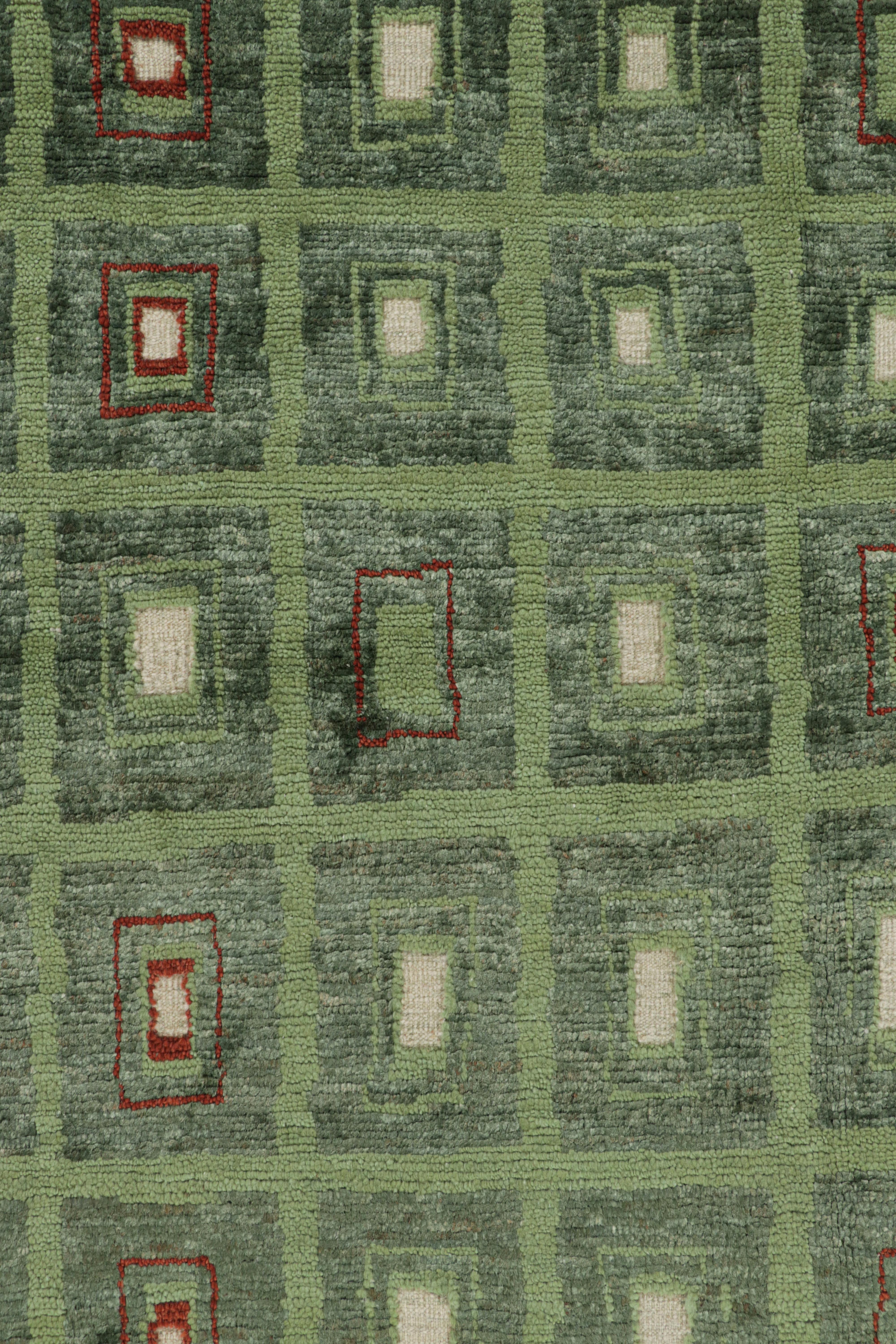 Rug & Kilim è un tappeto francese in stile Art Deco di colore verde con motivi geometrici In condizioni Nuovo in vendita a Long Island City, NY