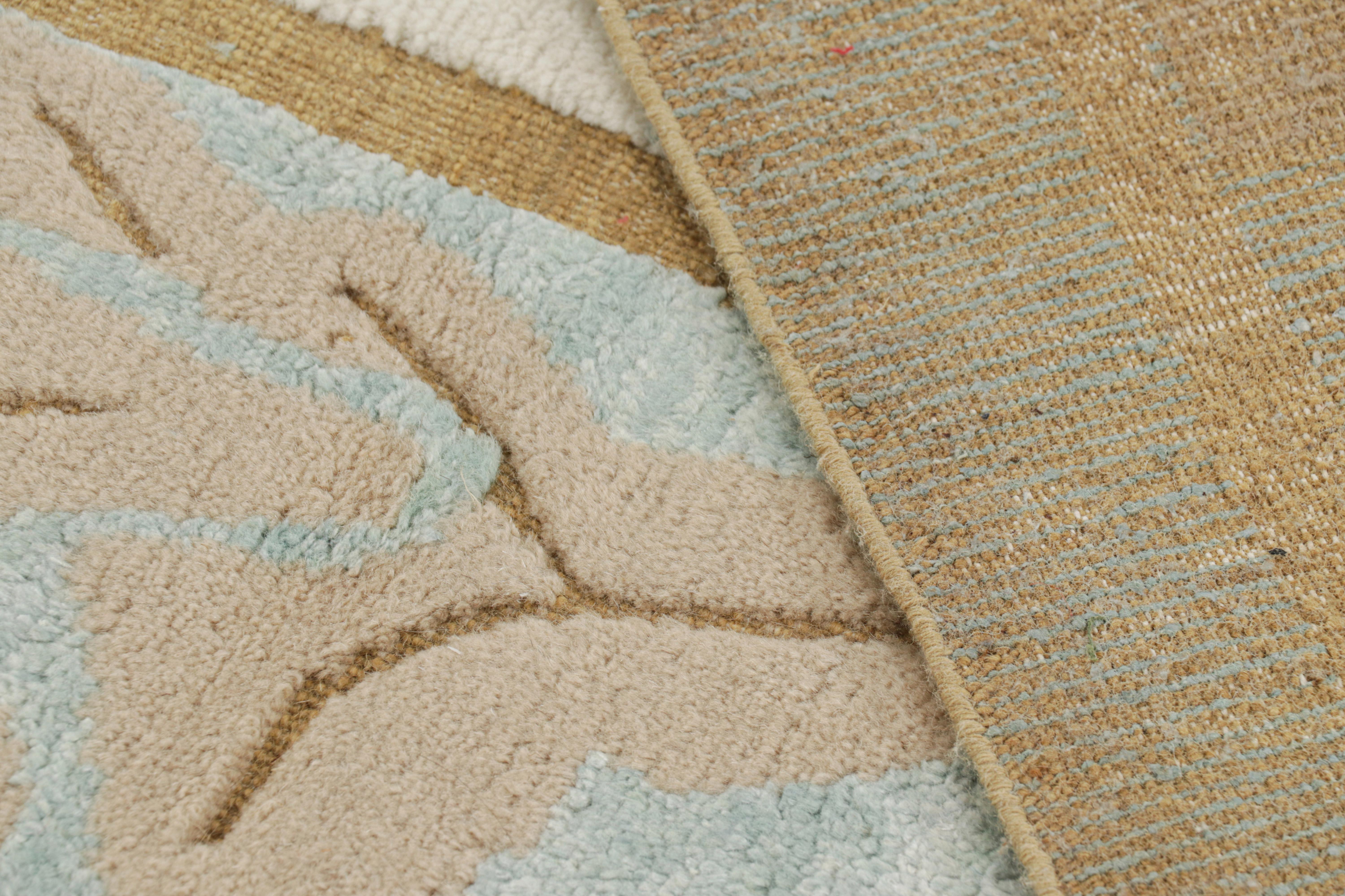 XXI secolo e contemporaneo Rug & Kilim è un tappeto francese in stile Art Deco, di colore bianco con motivi geometrici colorati. in vendita