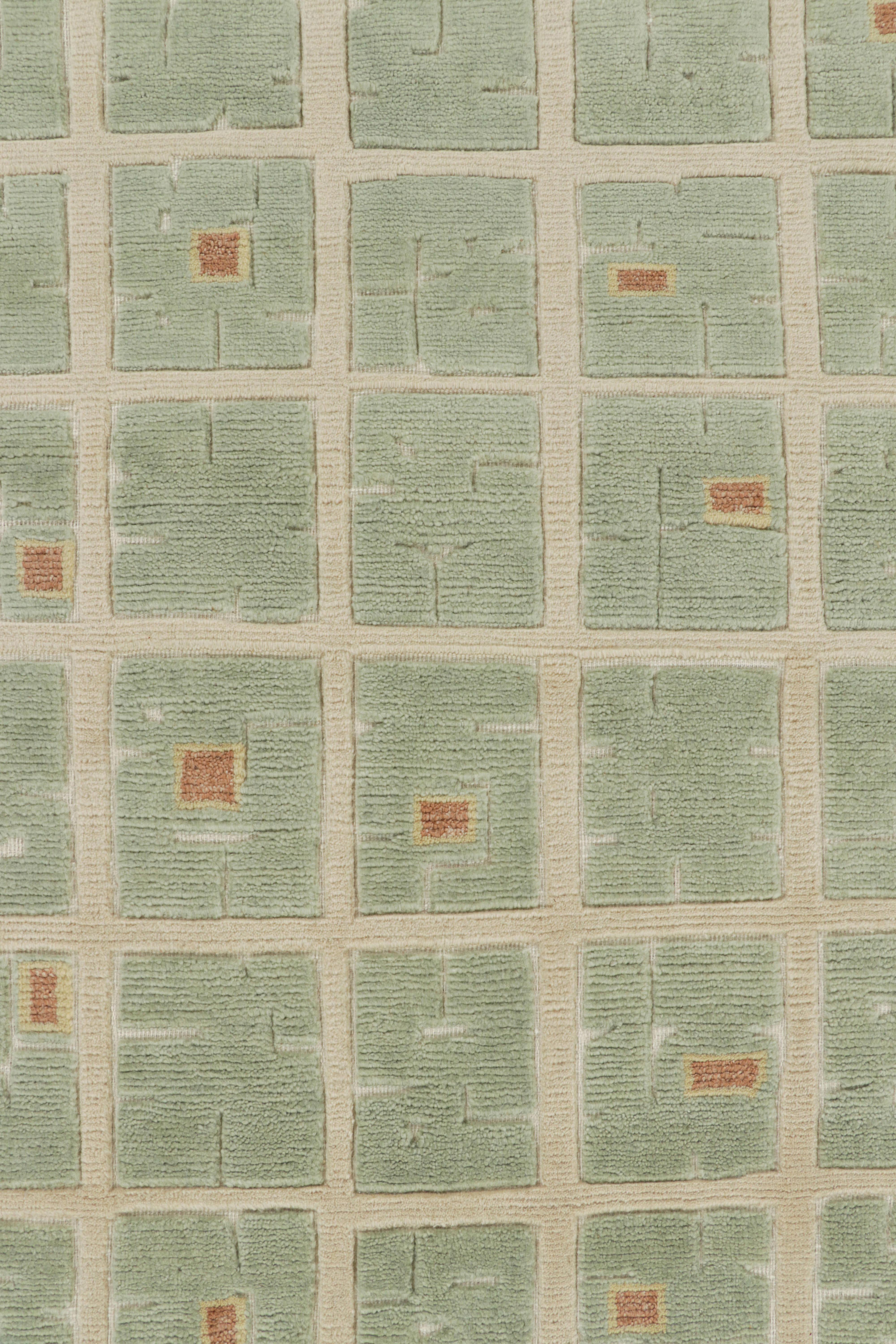 Art Déco Rug & Kilim è un tappeto francese in stile Art Deco con motivi geometrici in verde chiaro in vendita