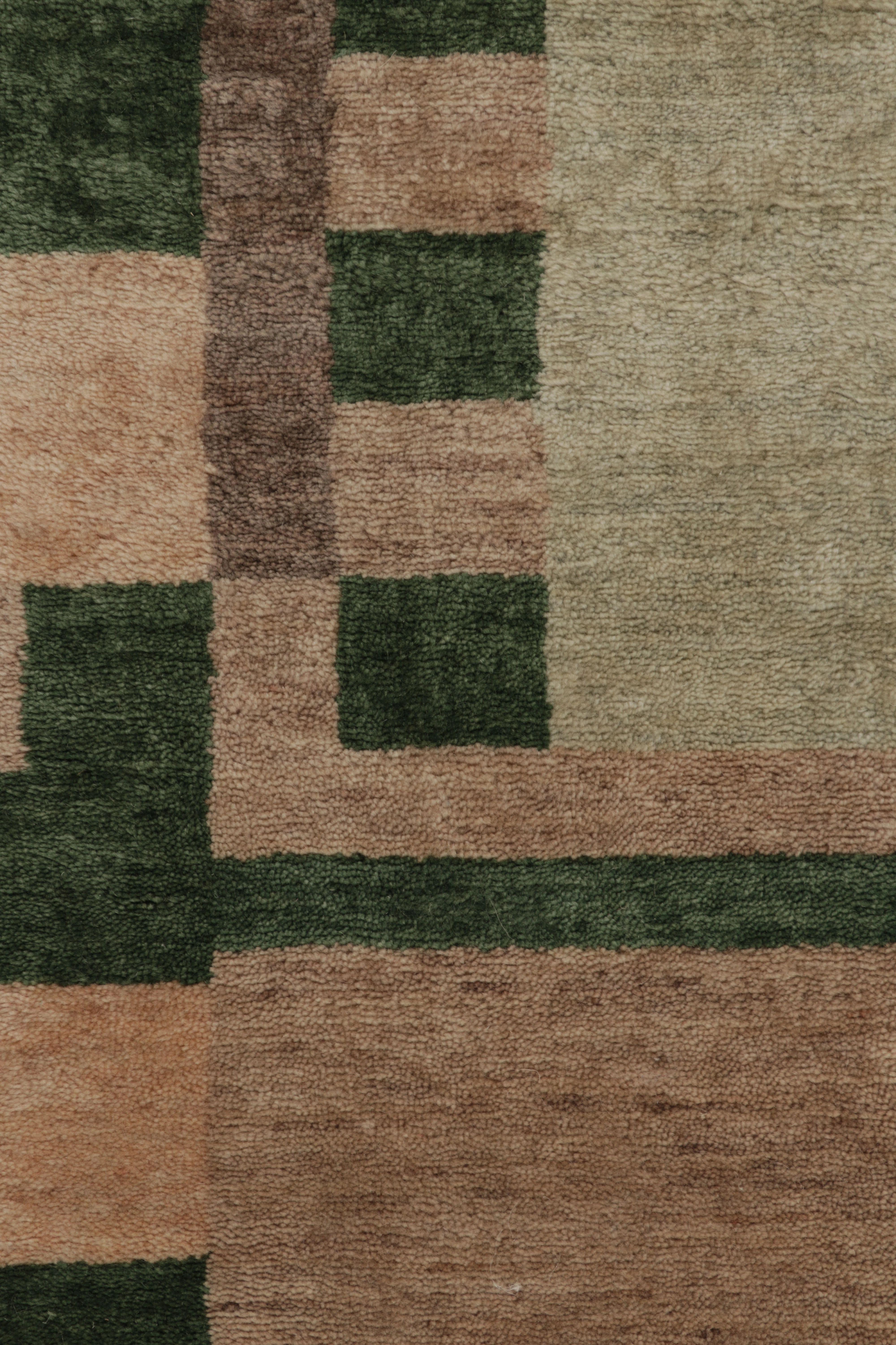 Rug & Kilims französischer quadratischer Teppich im Art-Déco-Stil in Beige-Rosa mit geometrischem Patt (Handgeknüpft) im Angebot