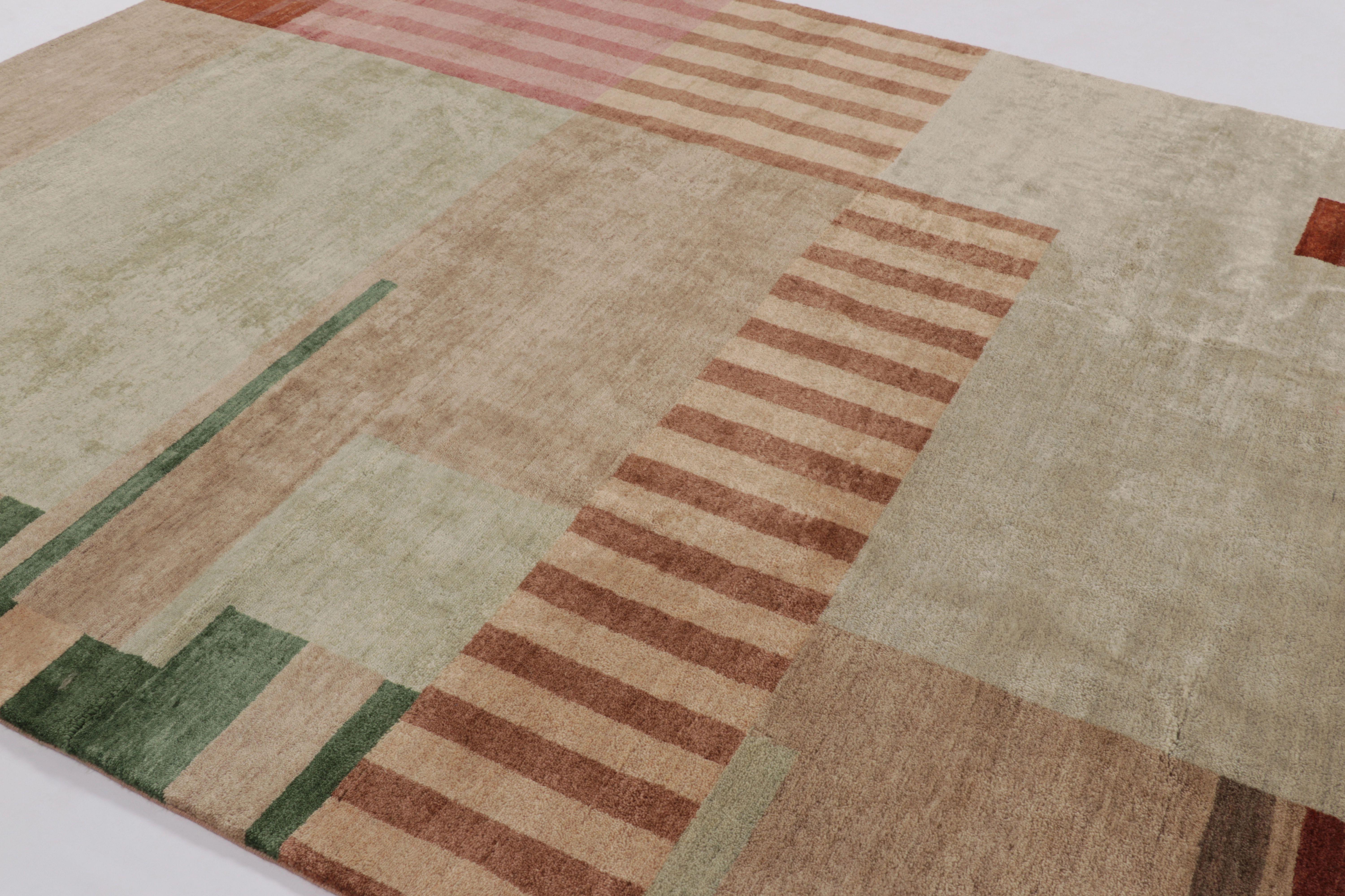 Rug & Kilims französischer quadratischer Teppich im Art-Déco-Stil in Beige-Rosa mit geometrischem Patt im Zustand „Neu“ im Angebot in Long Island City, NY