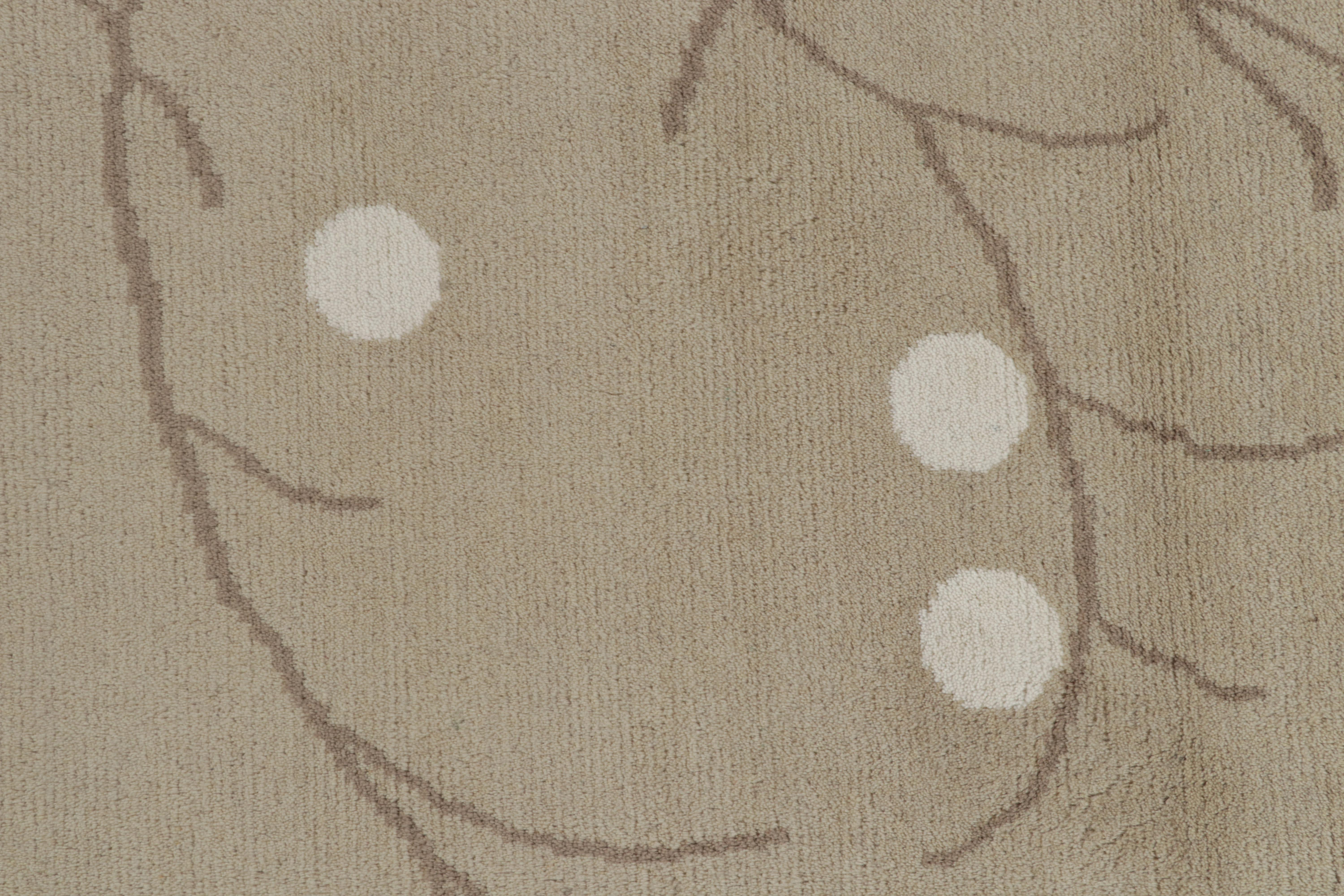 Rug & Kilim's französischer Deko-Teppich in Beige-Braun und Weiß-Mustern (Handgeknüpft) im Angebot