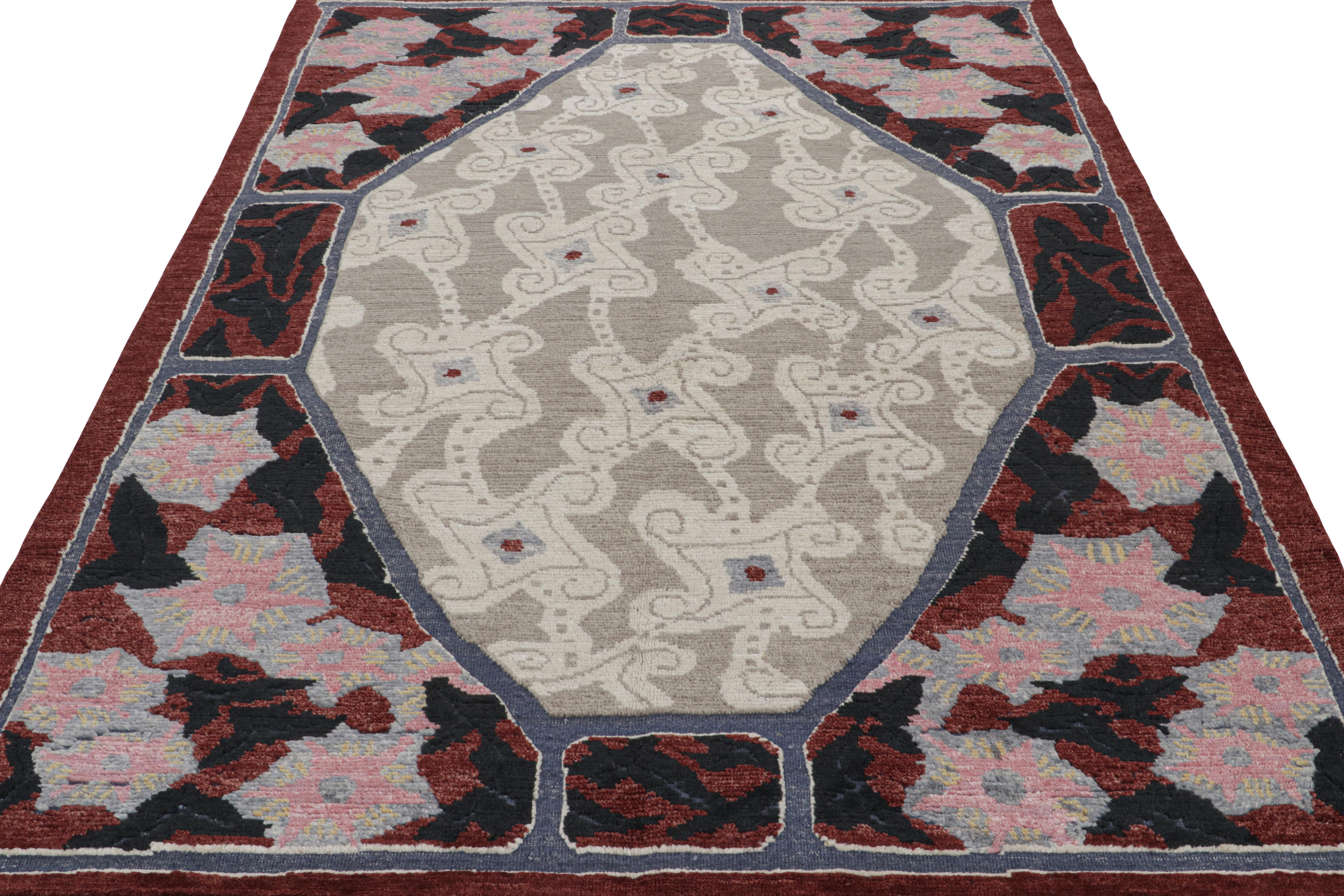 Rug & Kilim's französischer Deko-Teppich in Rot und Beige mit All-Over-Muster (Indisch) im Angebot