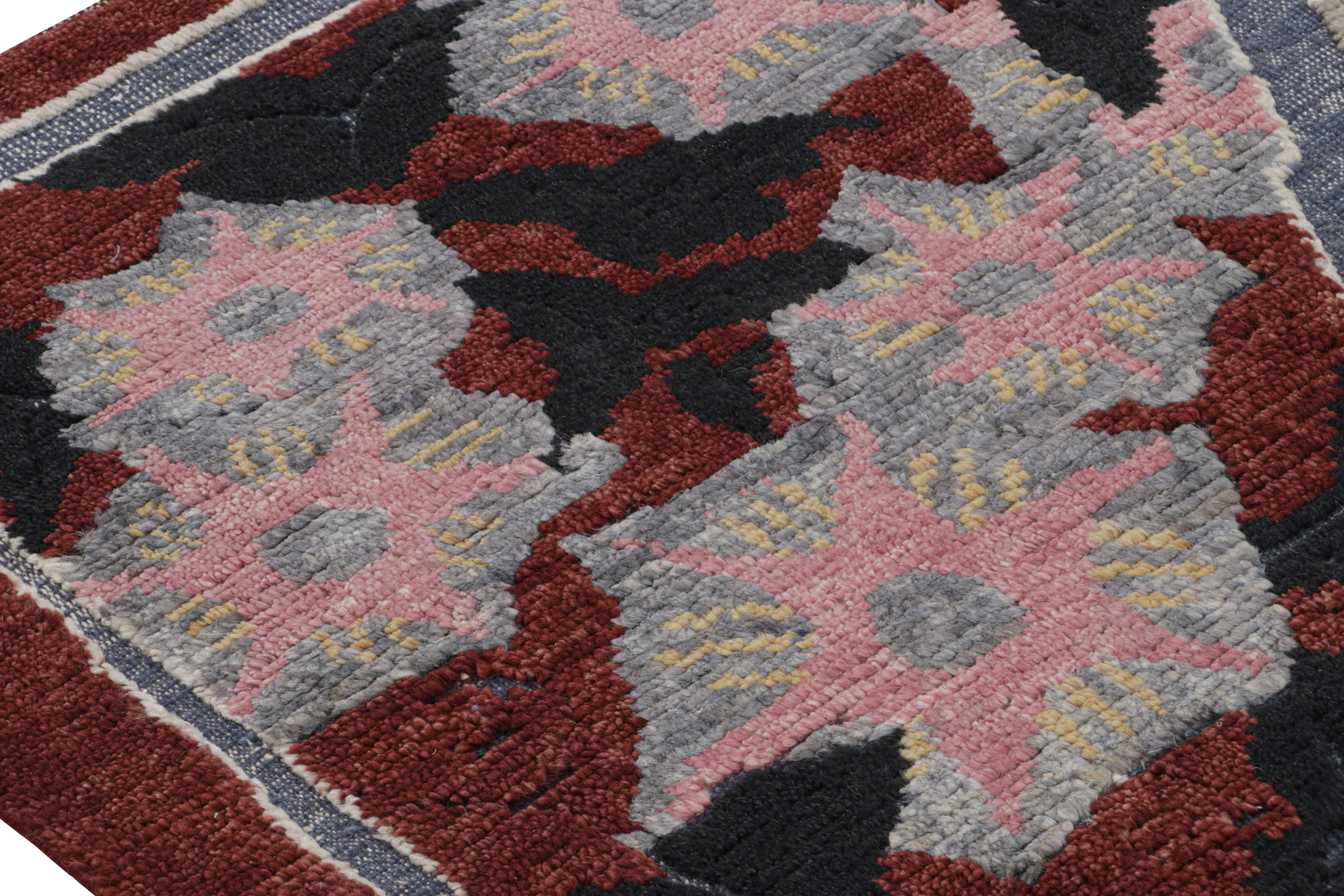 Rug & Kilim's französischer Deko-Teppich in Rot und Beige mit All-Over-Muster im Zustand „Neu“ im Angebot in Long Island City, NY