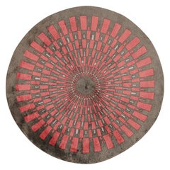 Rug & Kilim - Tappeto a cerchio in stile Art Deco francese con motivo geometrico rosso e grigio