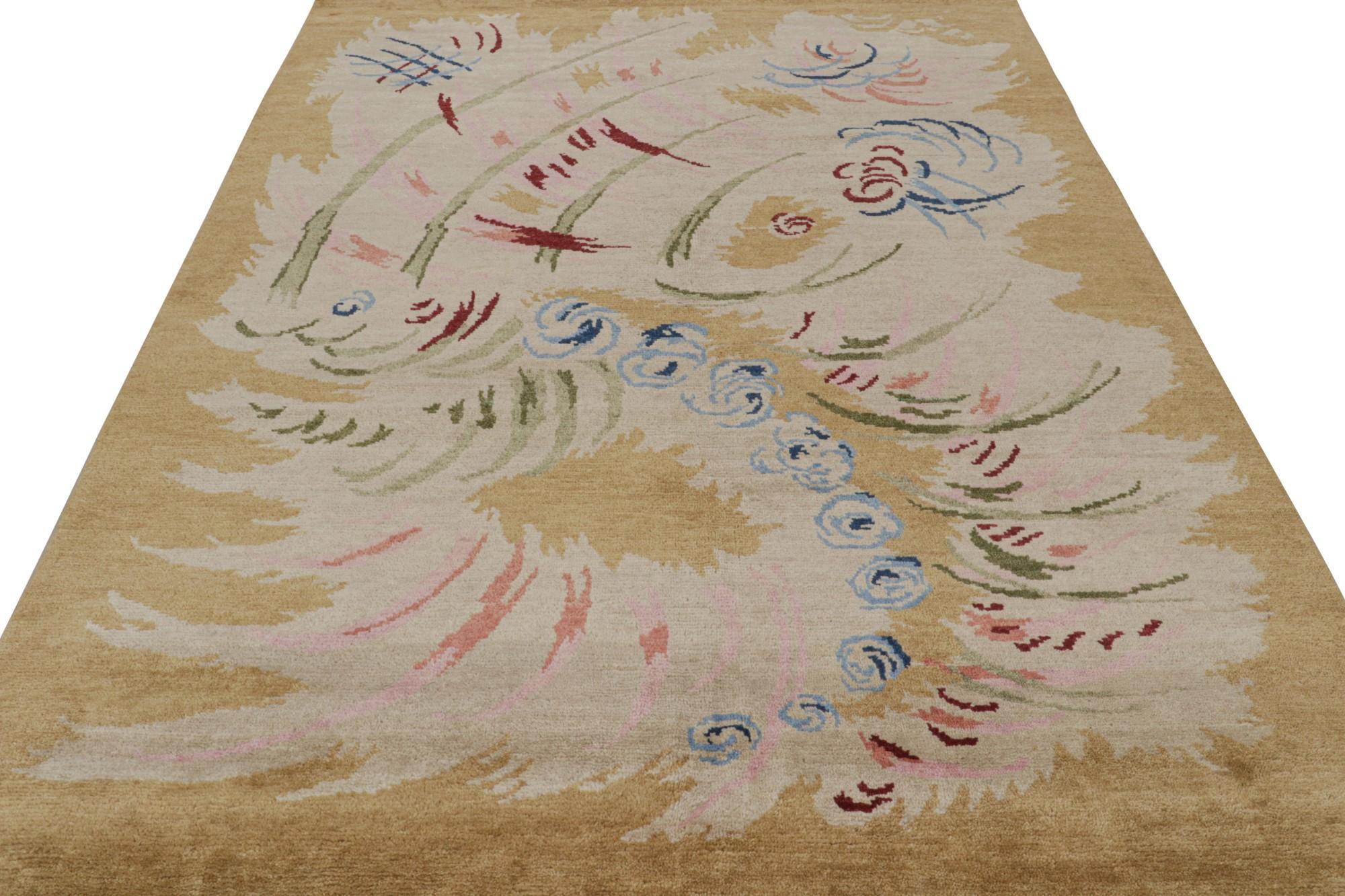 Art déco Rug & Kilim's French Style Art Deco rug in Gold & Beige Patterns en vente