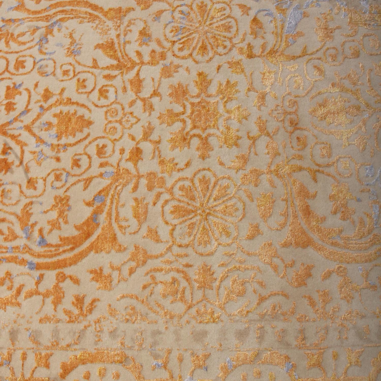 Moderne Tapis & Kilim's Geometric Floral Beige Gold and Blue Wool and Silk Custom Rug en vente