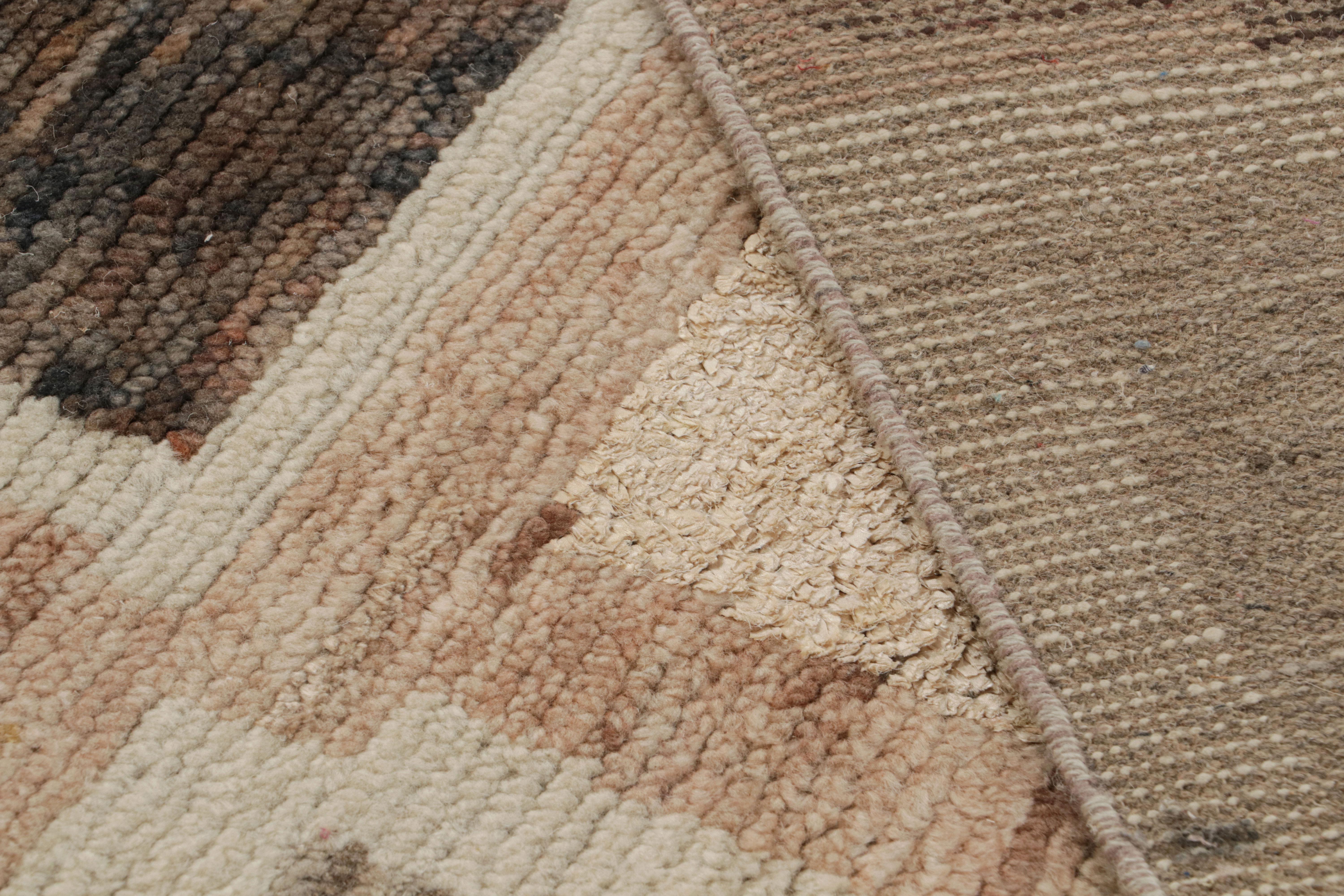 XXI secolo e contemporaneo Rug & Kilim - Tappeto geometrico in stile marocchino nei colori beige-marrone e grigio in vendita