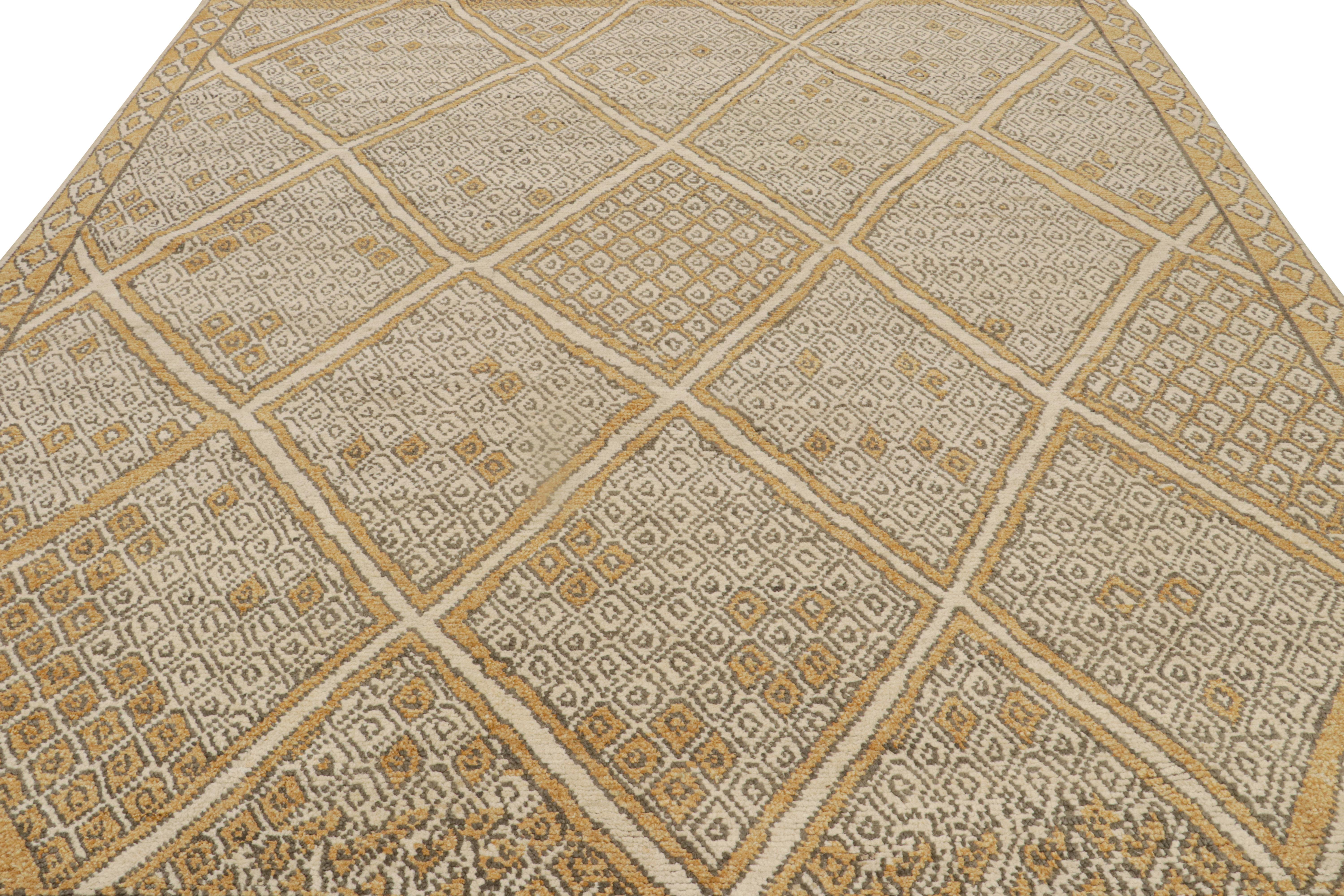Modern Rug & Kilim’s Geometric Moroccan Style Rug in Gold and Beige For Sale