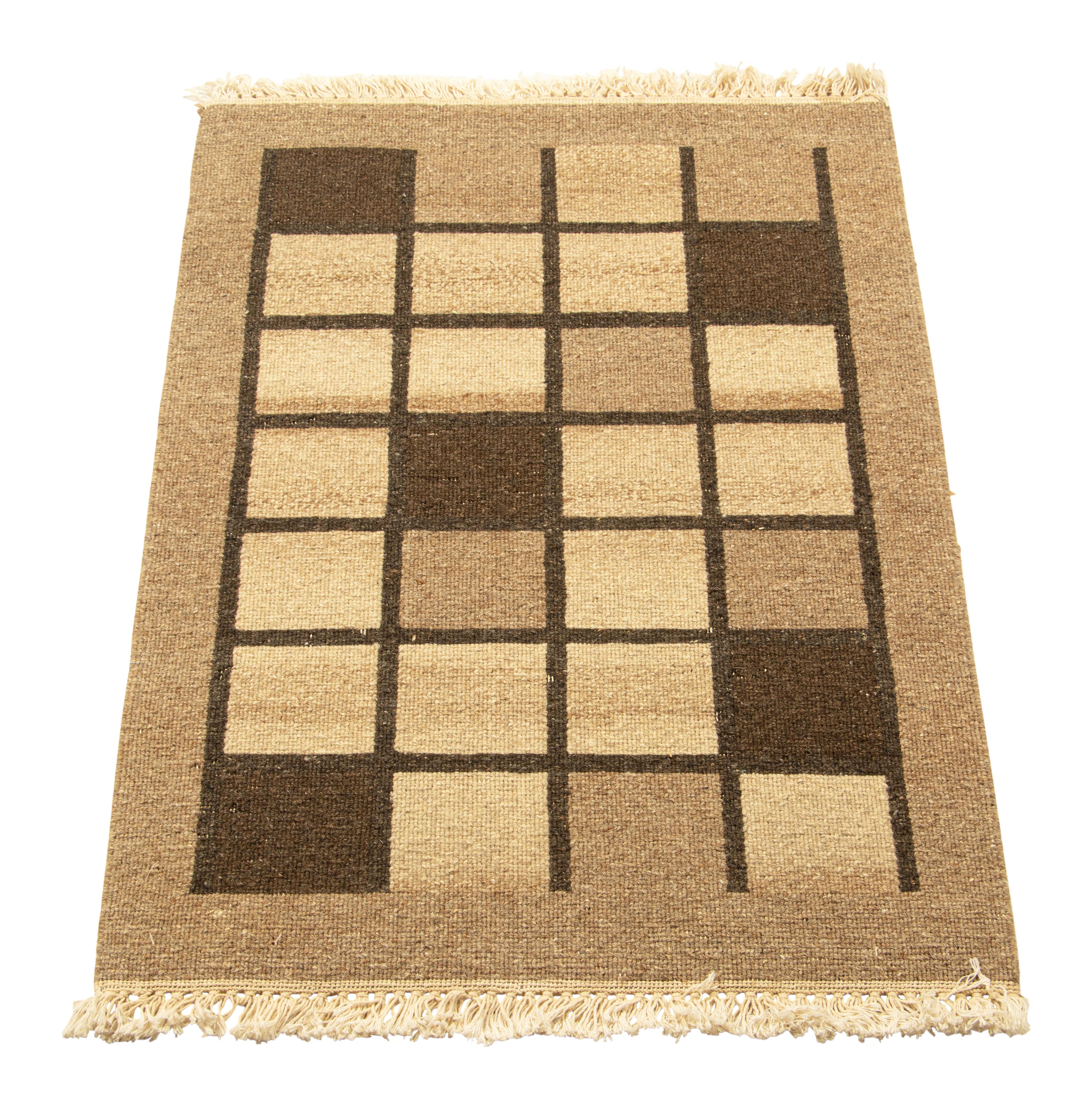 Hand-Woven Rug & Kilim’s Gift-Size Soumak Rug with Beige-Brown Geometric Pattern For Sale