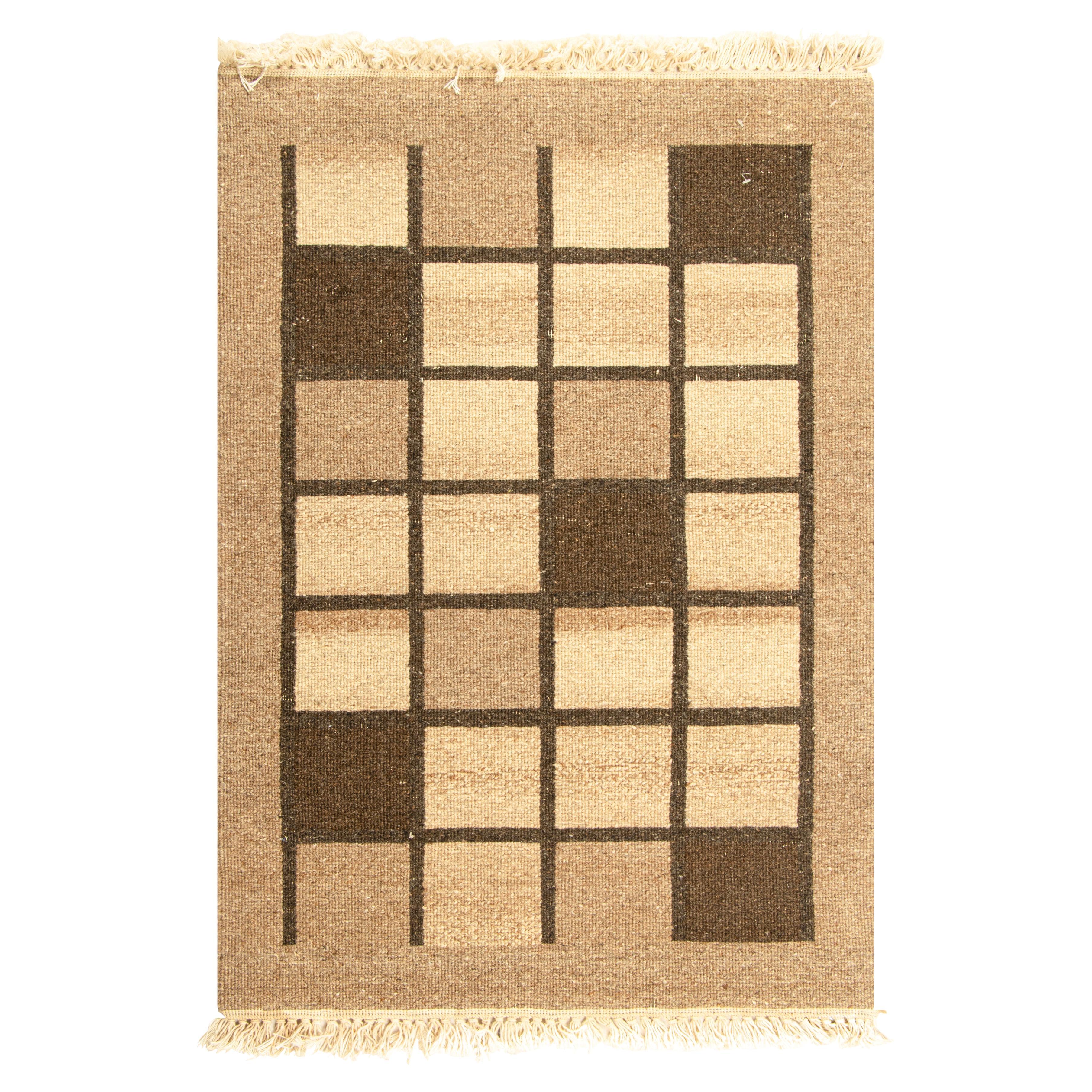 Rug & Kilim’s Gift-Size Soumak Rug with Beige-Brown Geometric Pattern For Sale