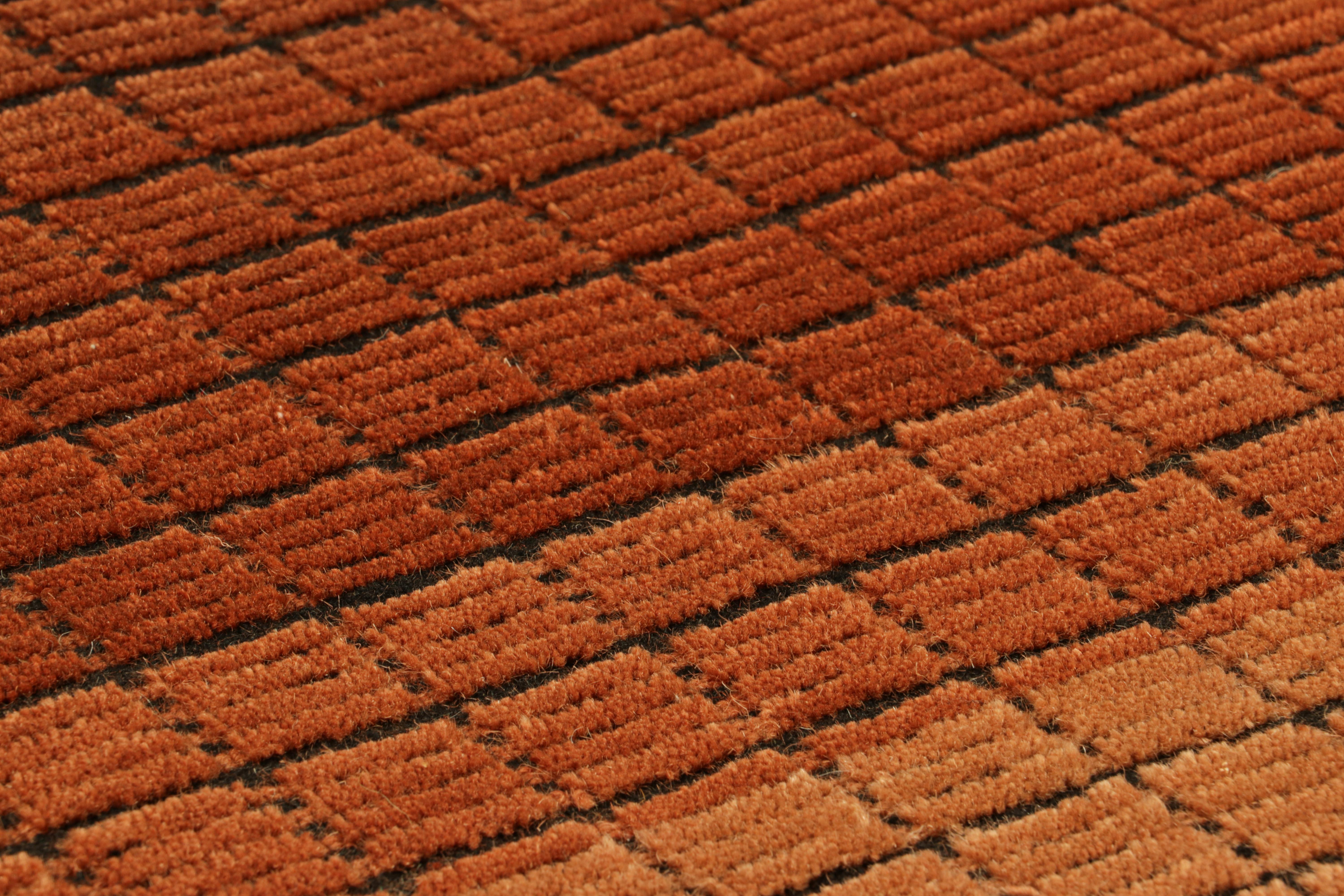 Ce tapis en laine 2x3 est un nouvel ajout passionnant à la Collectional de Rug & Kilim - à la fois une nouvelle texture personnalisable et une nouvelle approche intelligente des tapis dégradés. 

Sur le Design : 

Les admirateurs du métier noteront