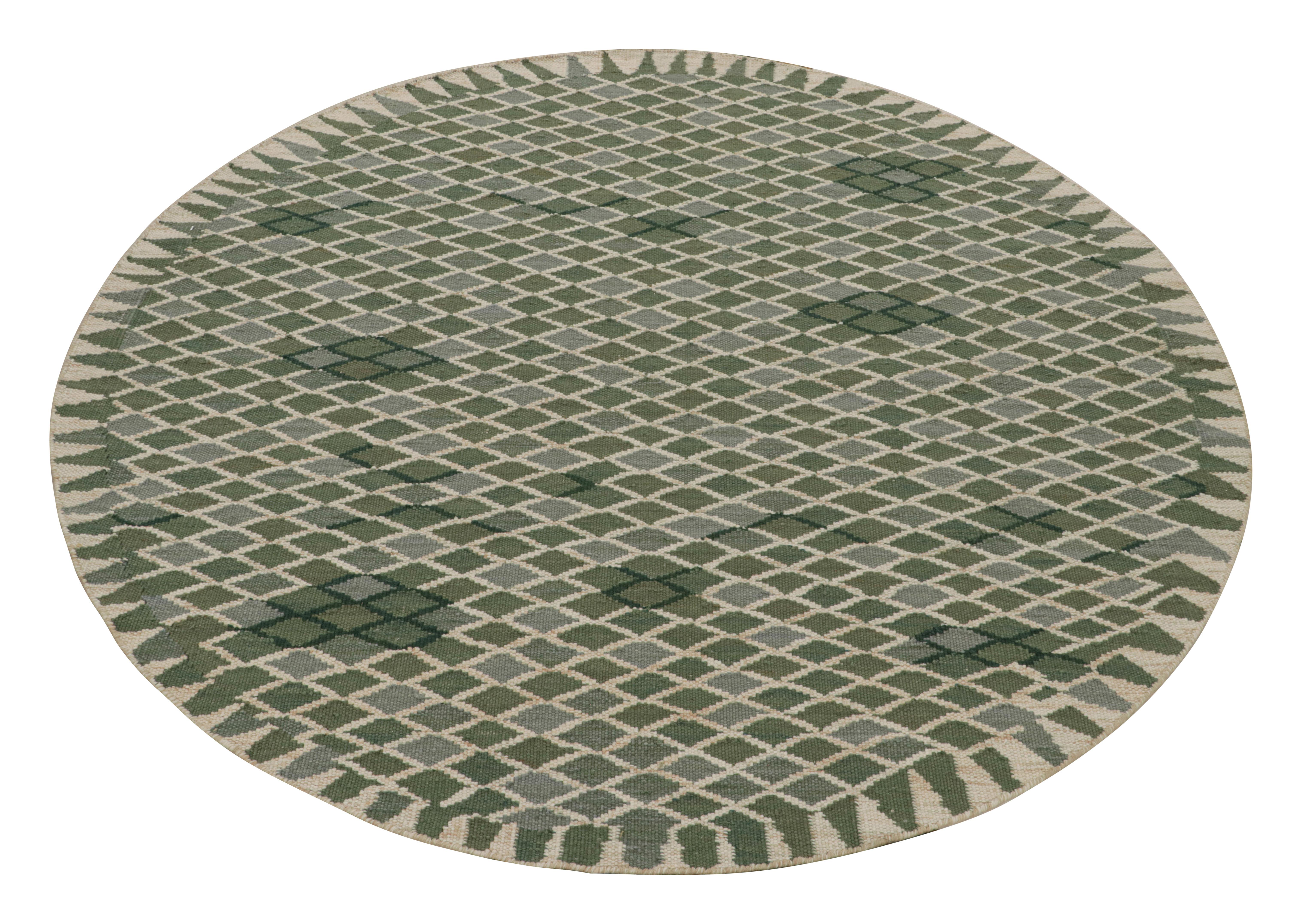 Moderne Rug & Kilim's Green Scandinavian Style Kilim Circle Rug with Geometric Patterns (tapis circulaire vert à motifs géométriques) en vente