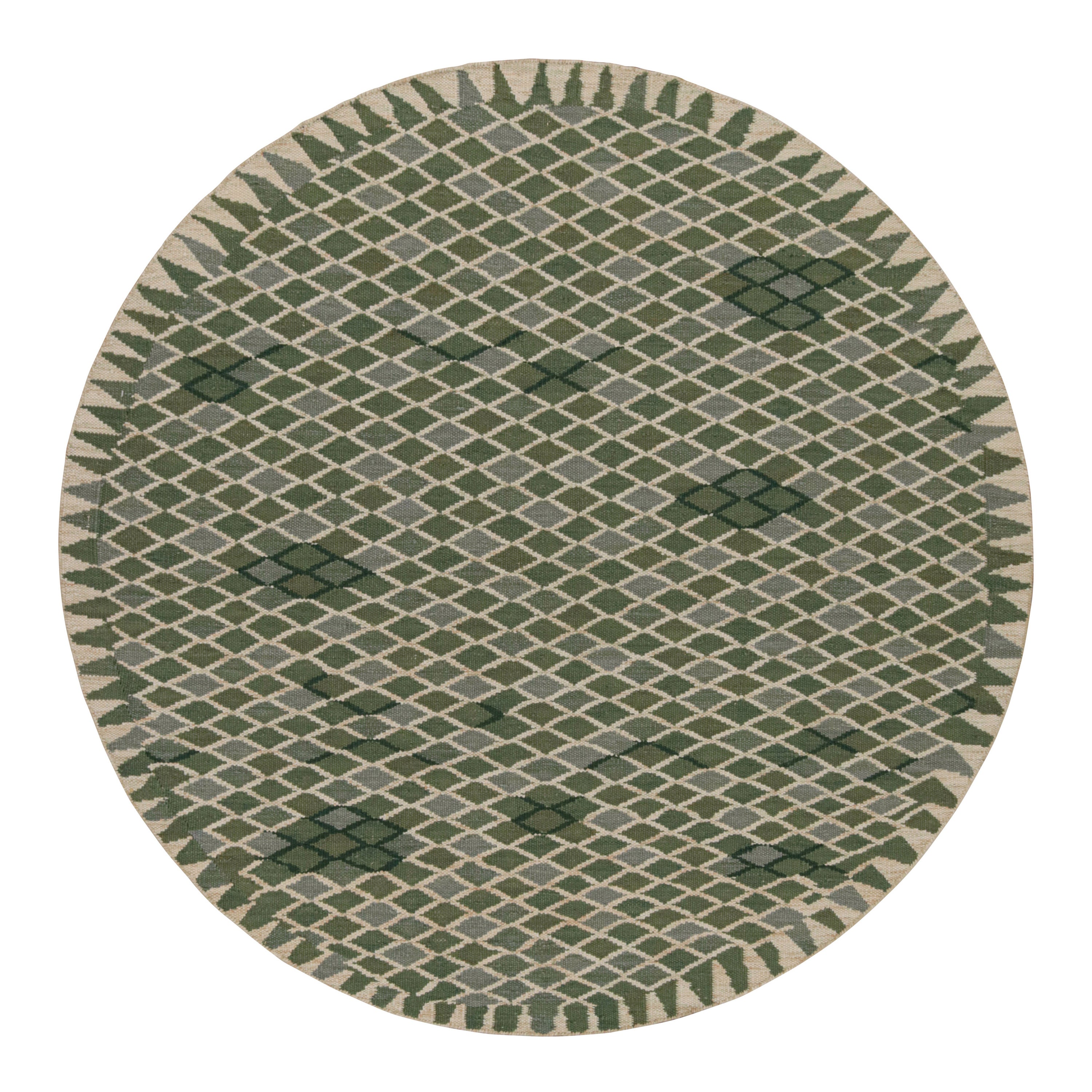 Rug & Kilim's Green Scandinavian Style Kilim Circle Rug with Geometric Patterns (tapis circulaire vert à motifs géométriques) en vente