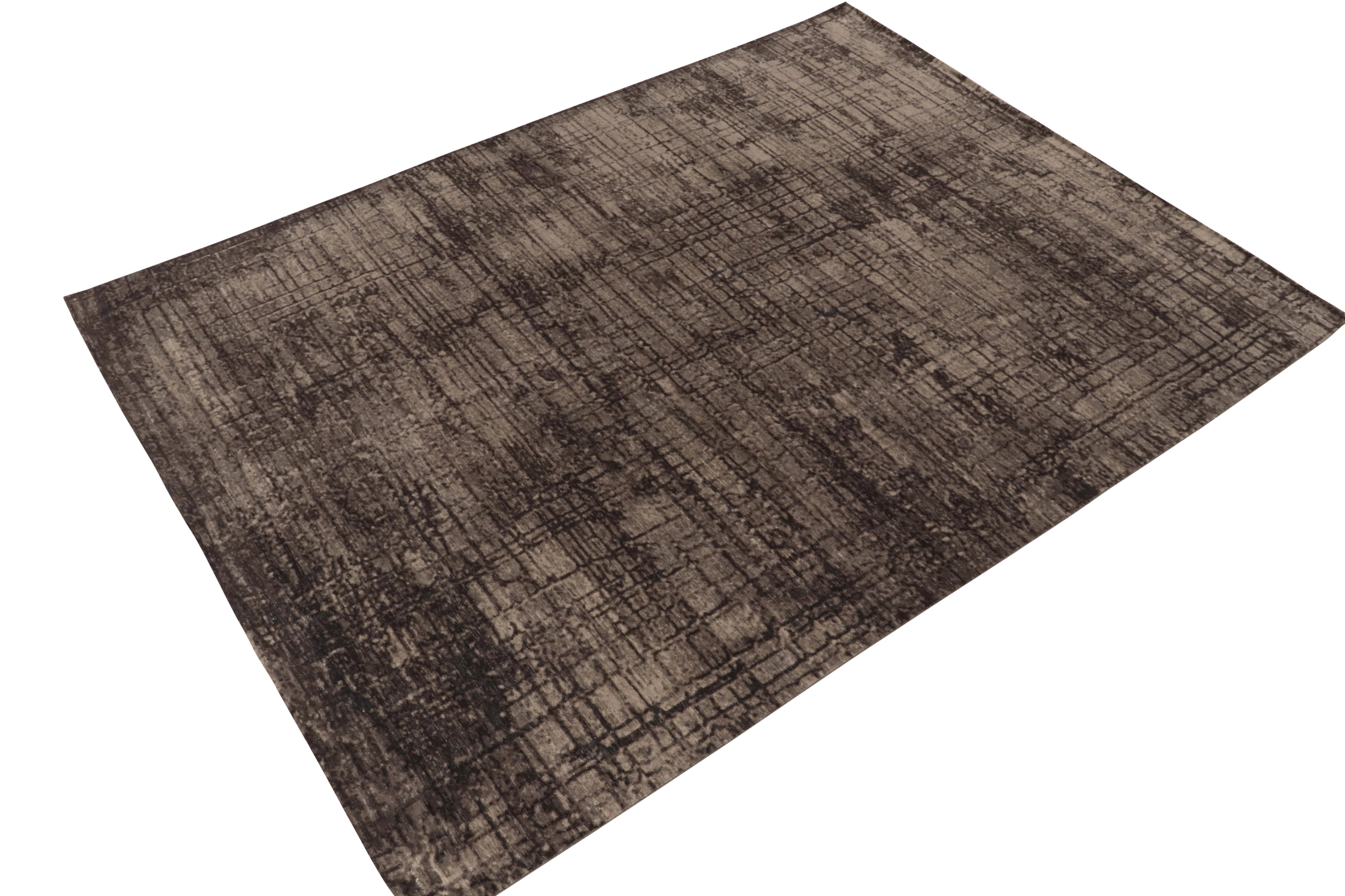 Moderne Tapis & Kilim's - Tapis abstrait noué à la main dans un motif de peintre brun et noir en vente