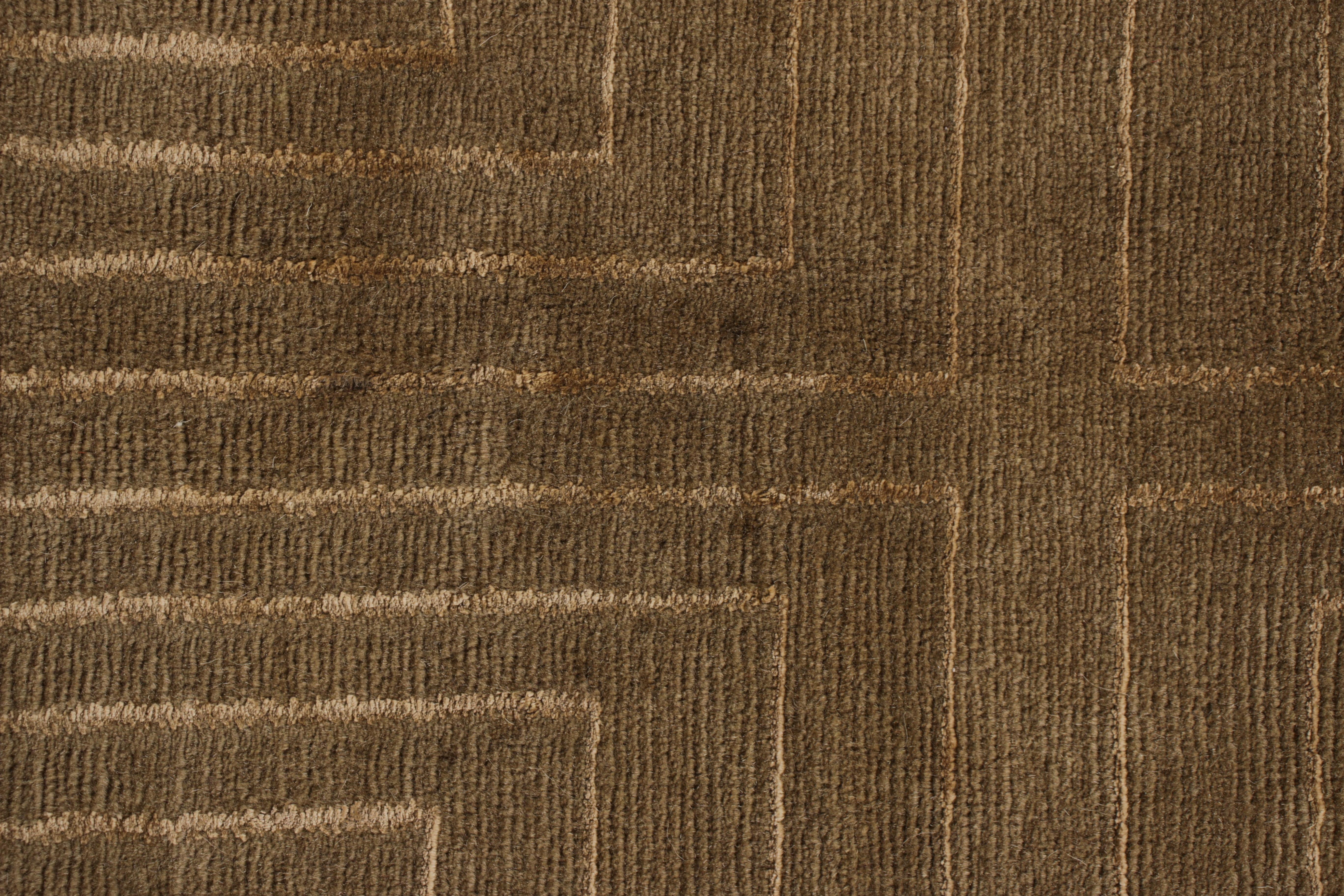 Annodato a mano Rug & Kilim: Tappeto annodato a mano in stile Art Deco Beige Verde Modello personalizzato in vendita