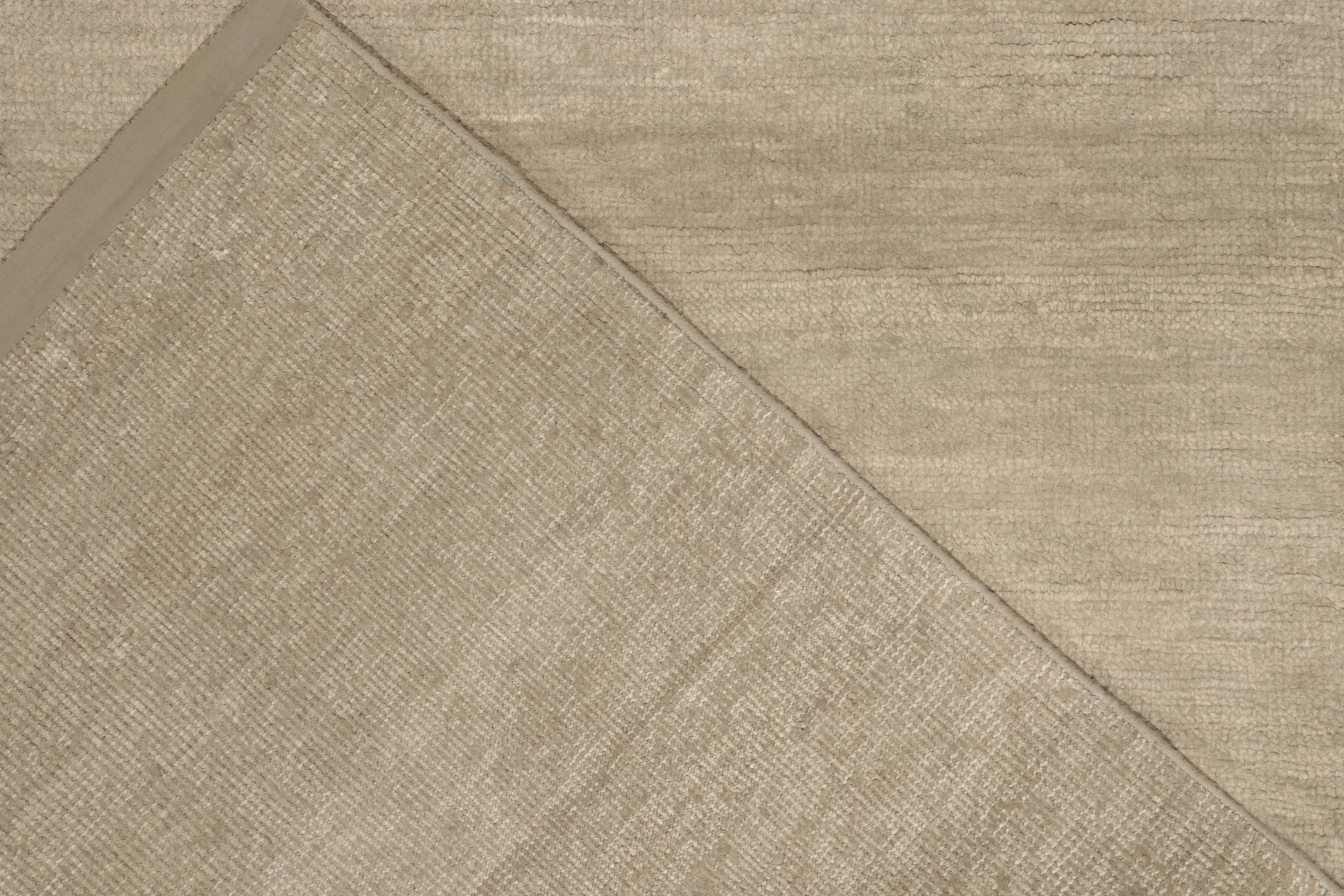 XXI secolo e contemporaneo Rug & Kilim's Hand-Knotted Contemporary Solid Beige-Brown Rug in vendita