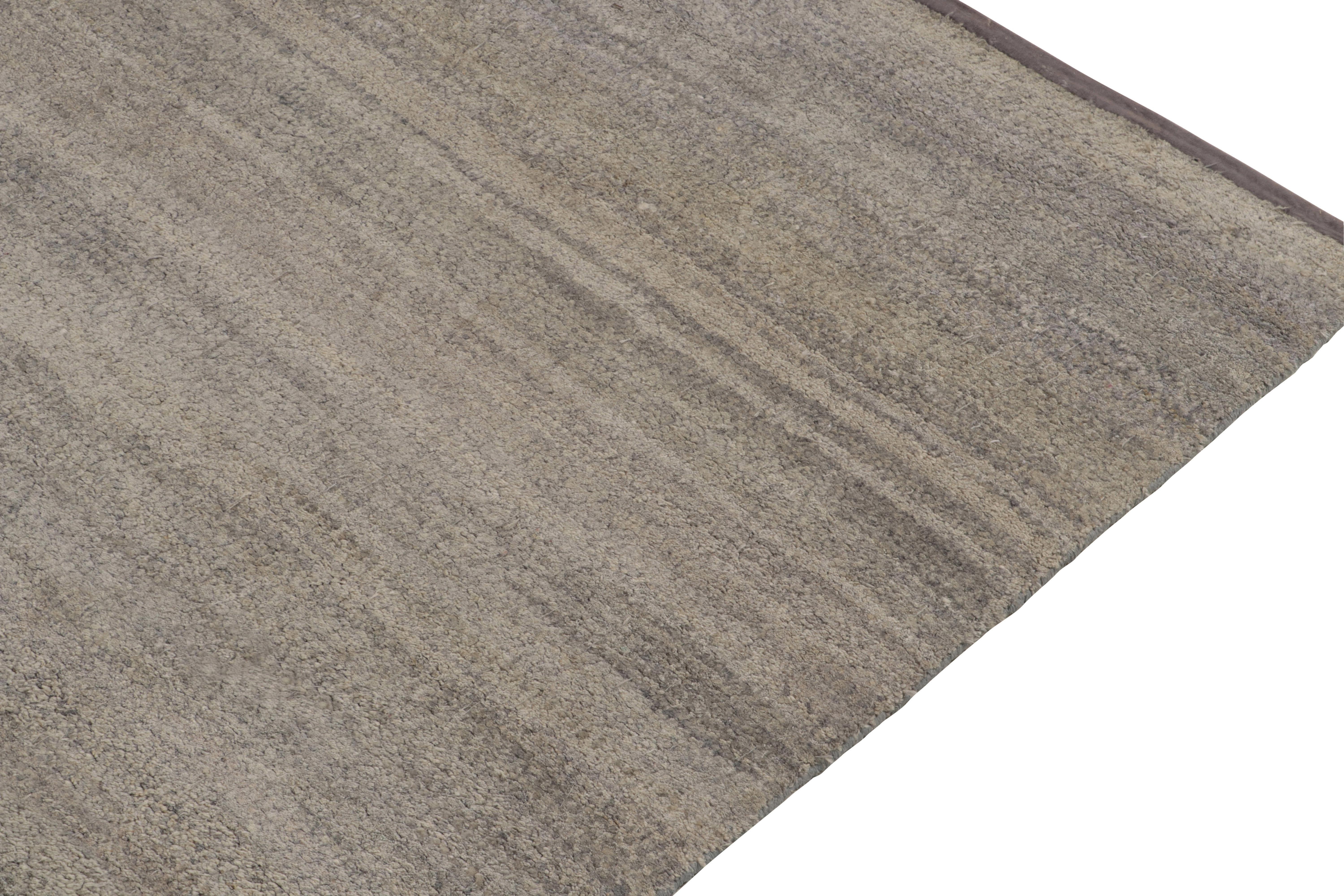 Rug & Kilim's Hand-Knotted Contemporary Square Rug in Solid Gray In New Condition For Sale In Long Island City, NY