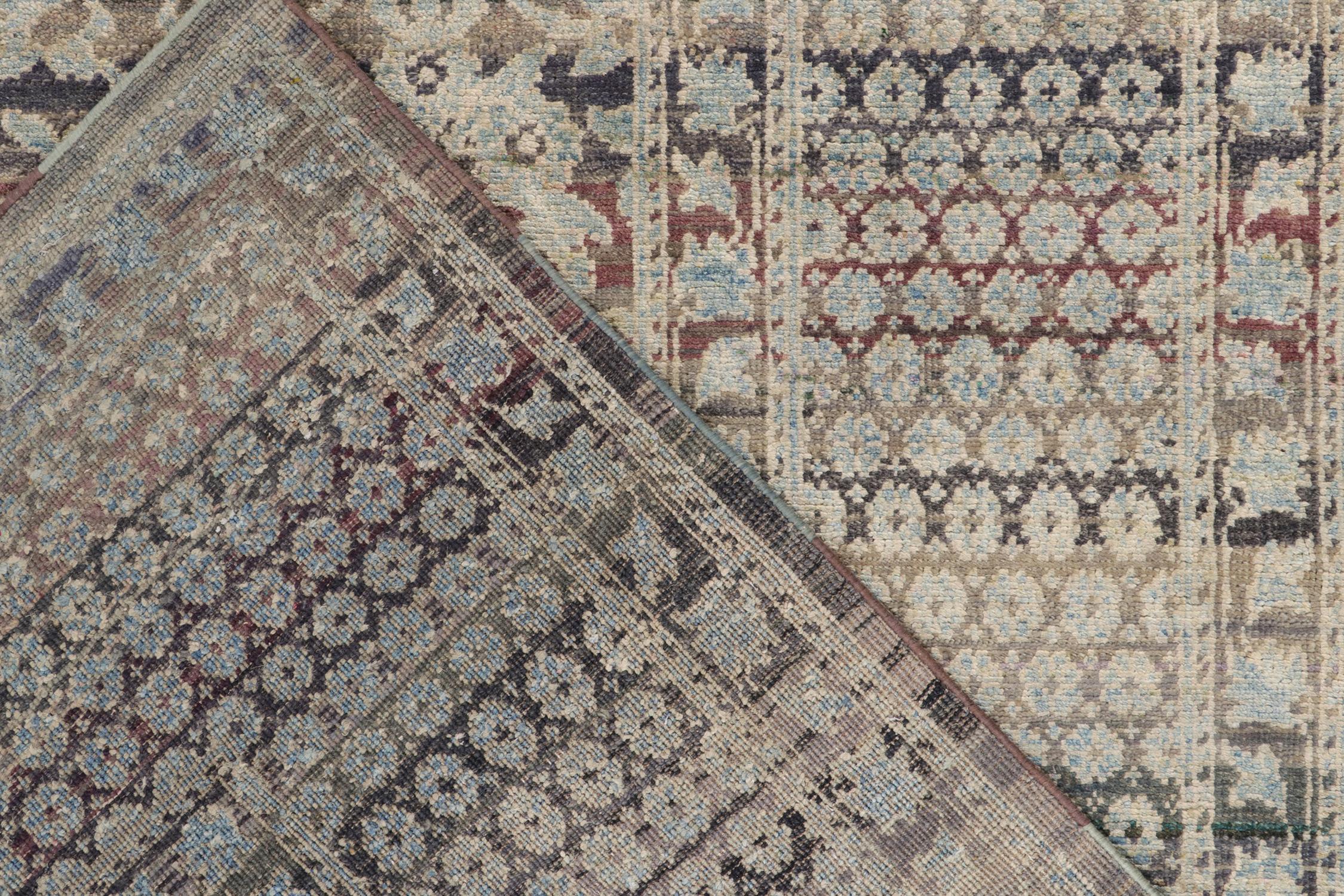 Traditional Hand Knotted Beige Blue Rug 4' x 6'3