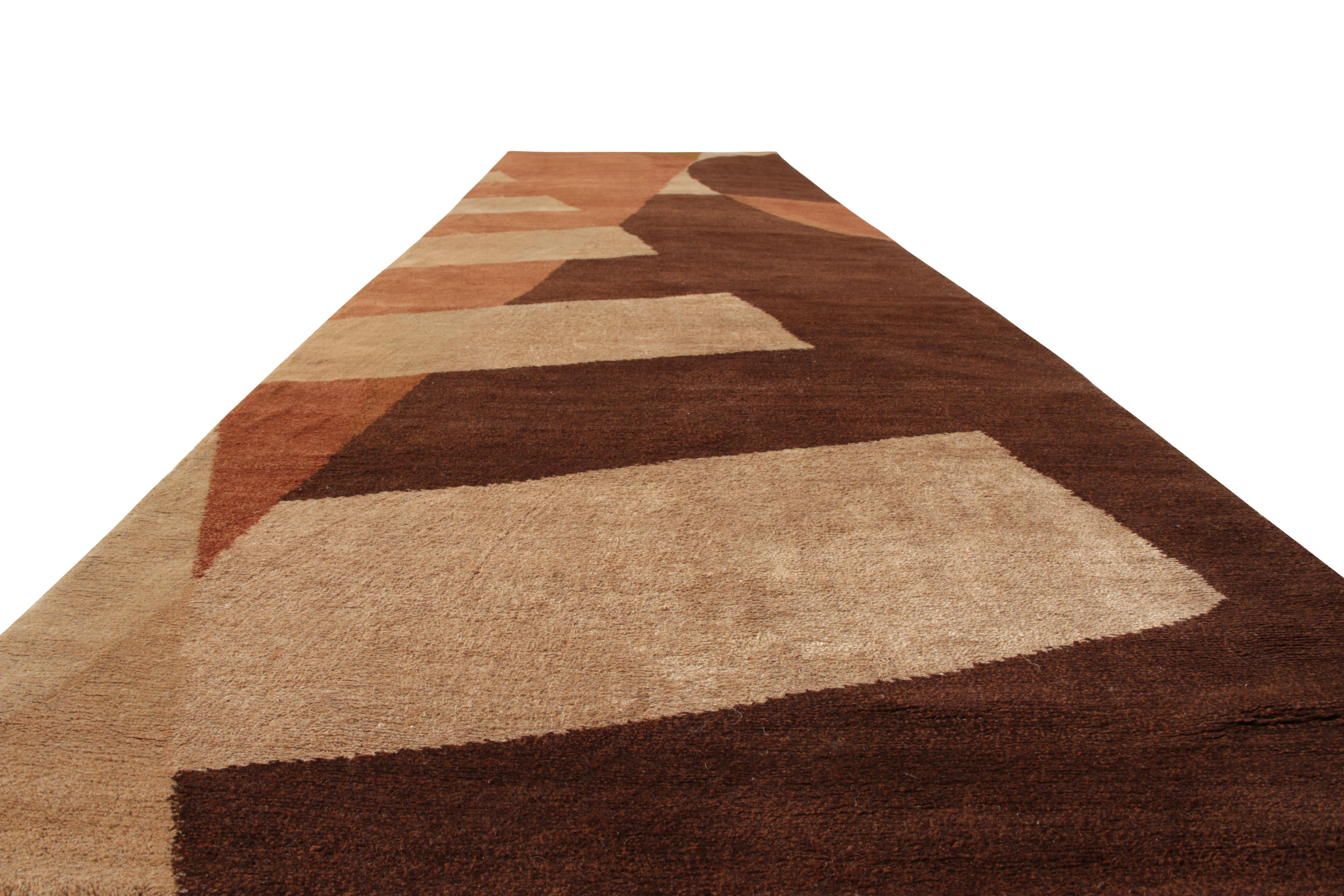 Hand knotted in a play of quality wool and naturally lustrous silk, this 3 x 13 runner addition to the New & Modern Collection by Rug & Kilim marries precision and tasteful balance in this edition of the affectionately dubbed “Key Largo” design