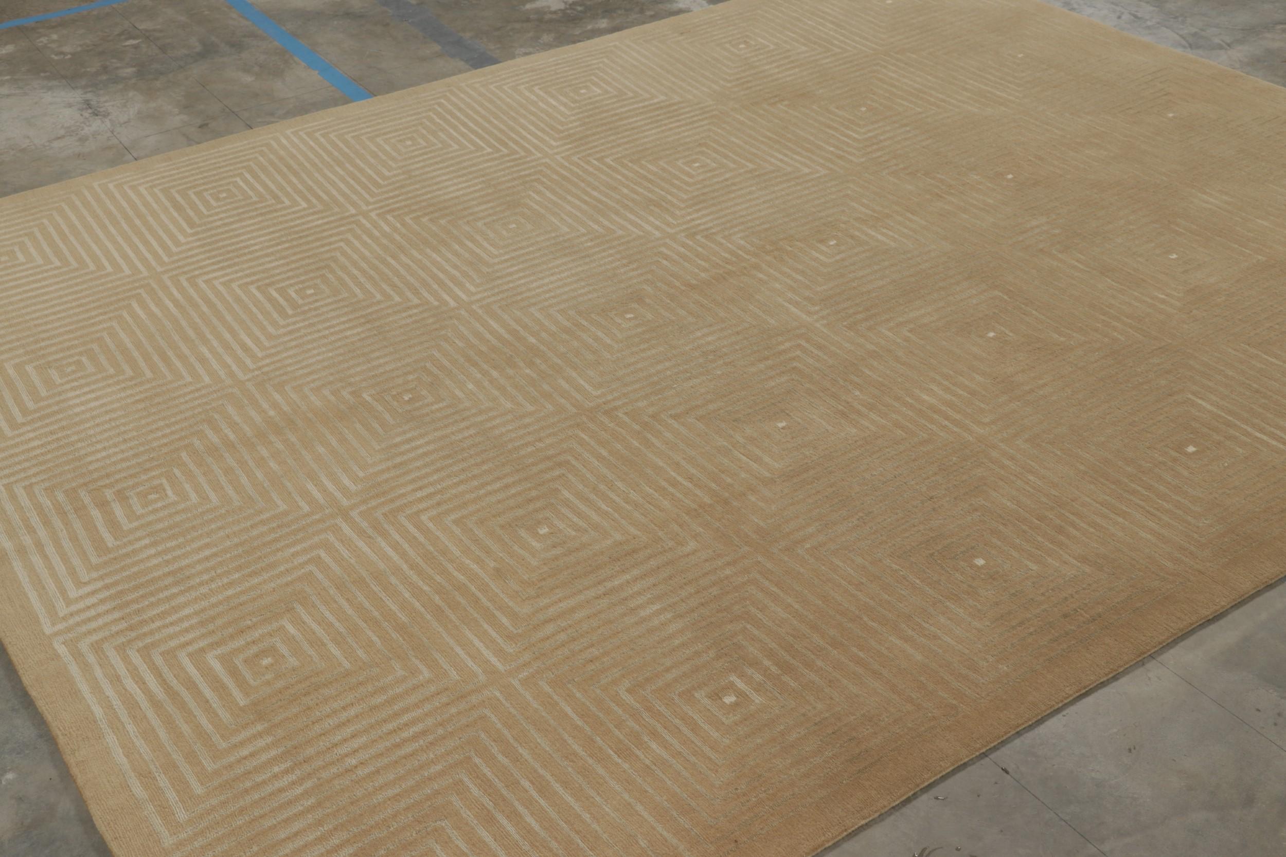 Alfombra moderna anudada a mano Rug & Kilim en marrón y blanco con motivos Art Déco Anudado a mano en venta