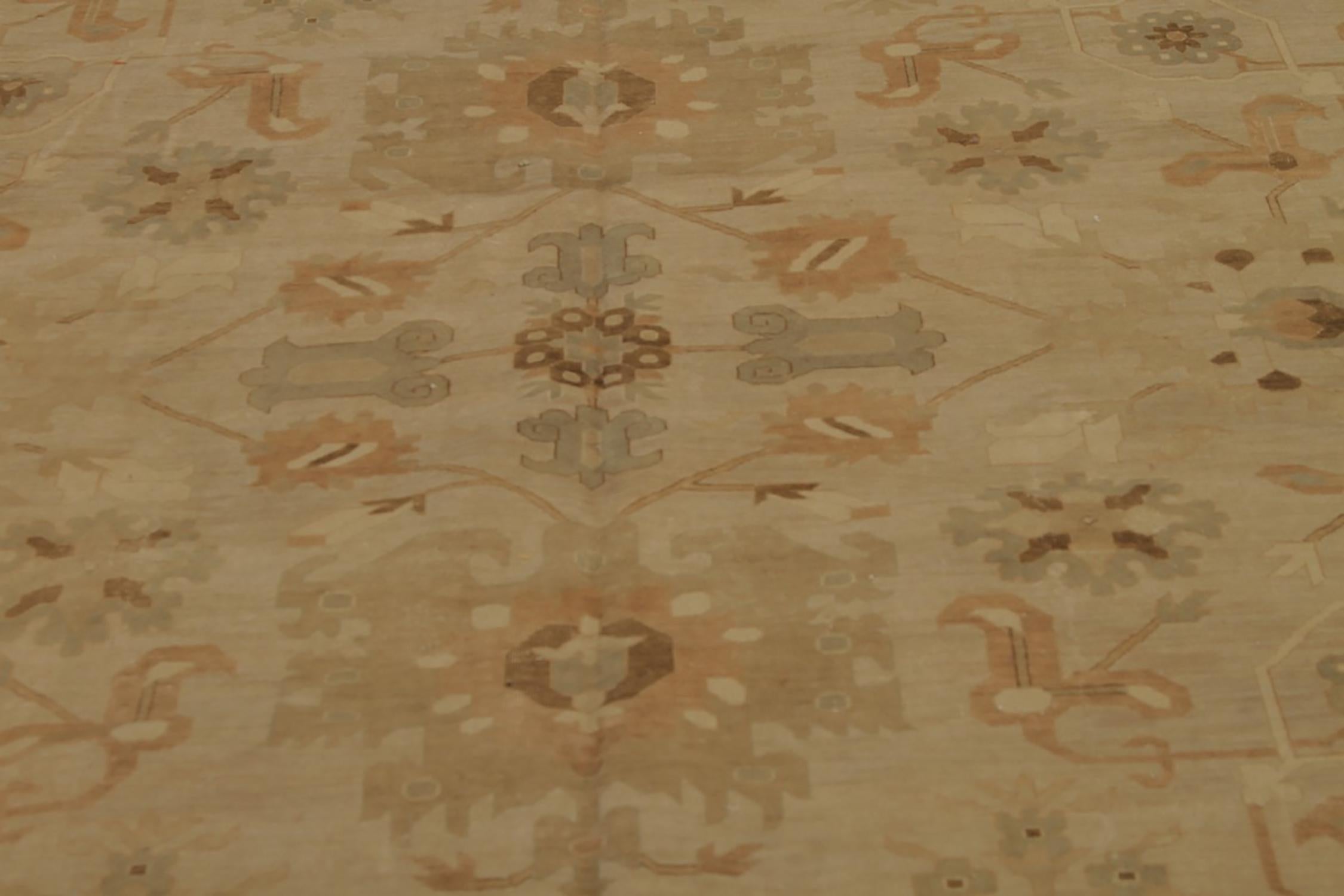 Handgeknüpfter Teppich & Kilims Übergangsteppich mit beigem, braunem und grünem Blumenmuster (Sonstiges) im Angebot