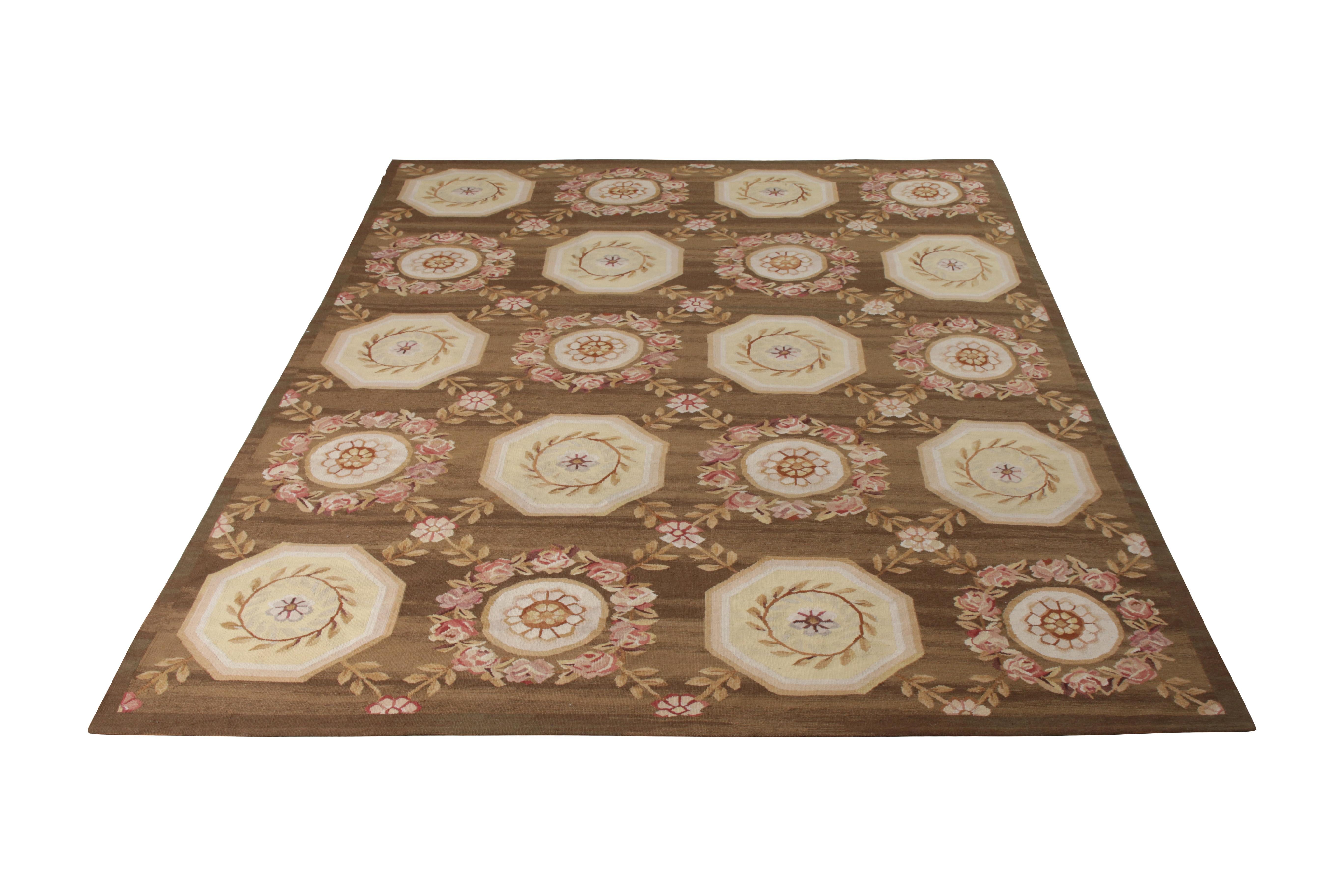 Realizzato a mano in lana a trama piatta, questo tappeto di transizione 9 x 11 è un'aggiunta alla collezione di tappeti europei di Rug & Kilim, ispirata al caratteristico stile dei tappeti a trama piatta di Aubusson che ha ispirato questo look