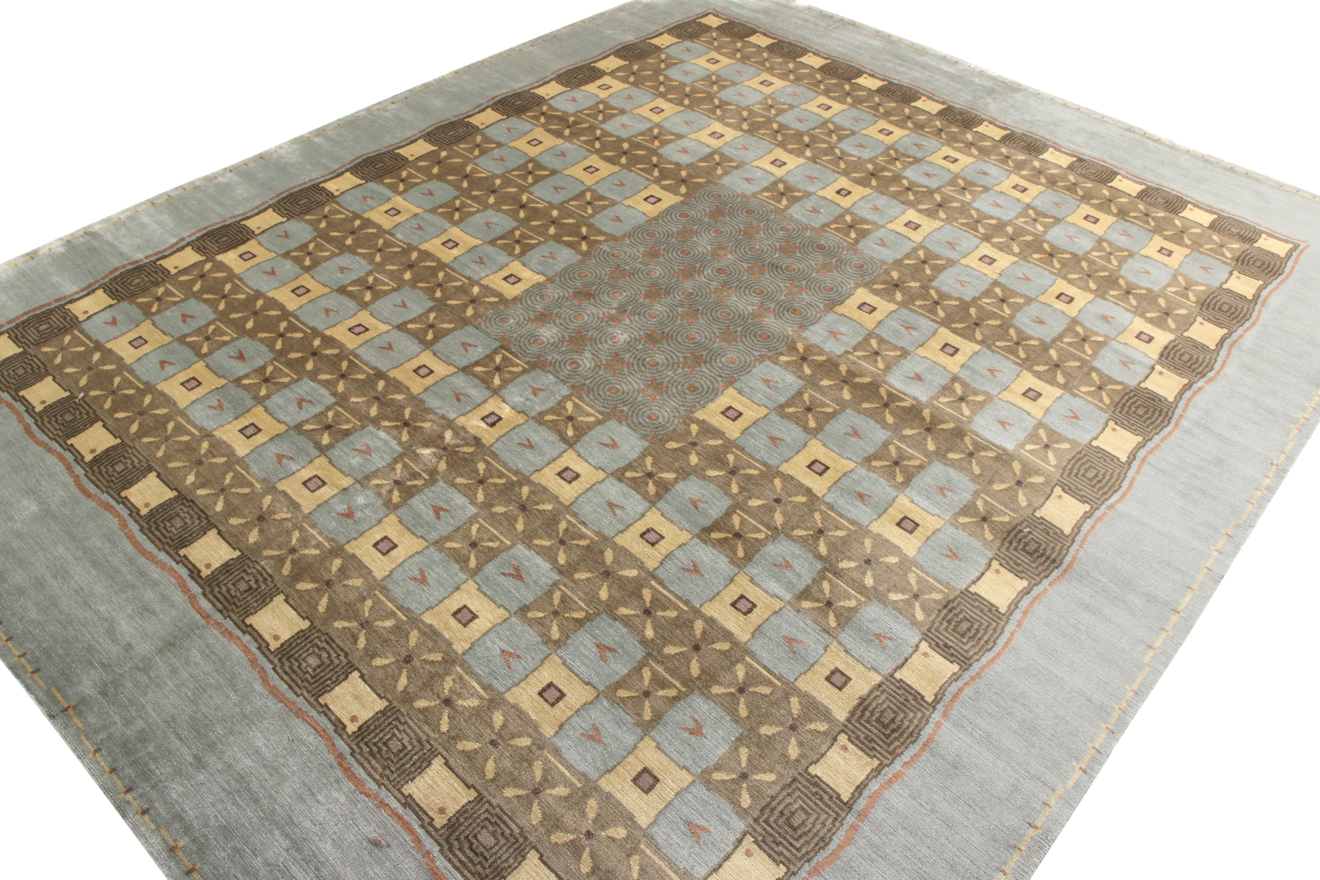 Népalais Rug & Kilim's Handmade European Style Deco Rug in Blue and Beige Brown (tapis de style européen décoré à la main en bleu et en brun beige) en vente
