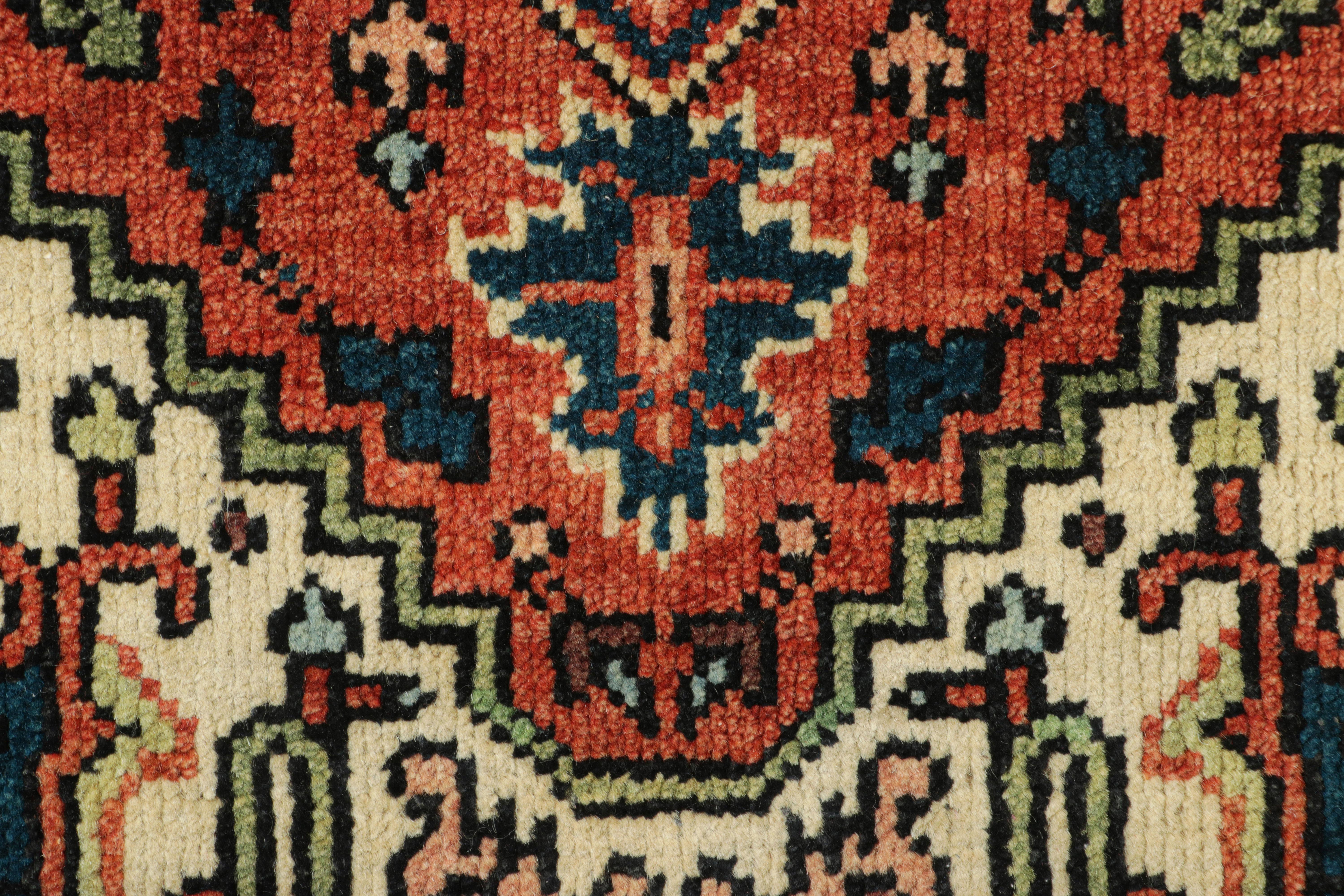 Oushak Rug & Kilim’s Heriz Style Rug in Red and Pink with Medallion and Floral Patterns For Sale