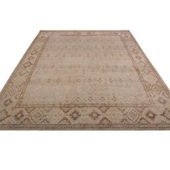 Rug & Kilim's Homage Geometrischer Beige-Braun und Grau Wollteppich nach Maß