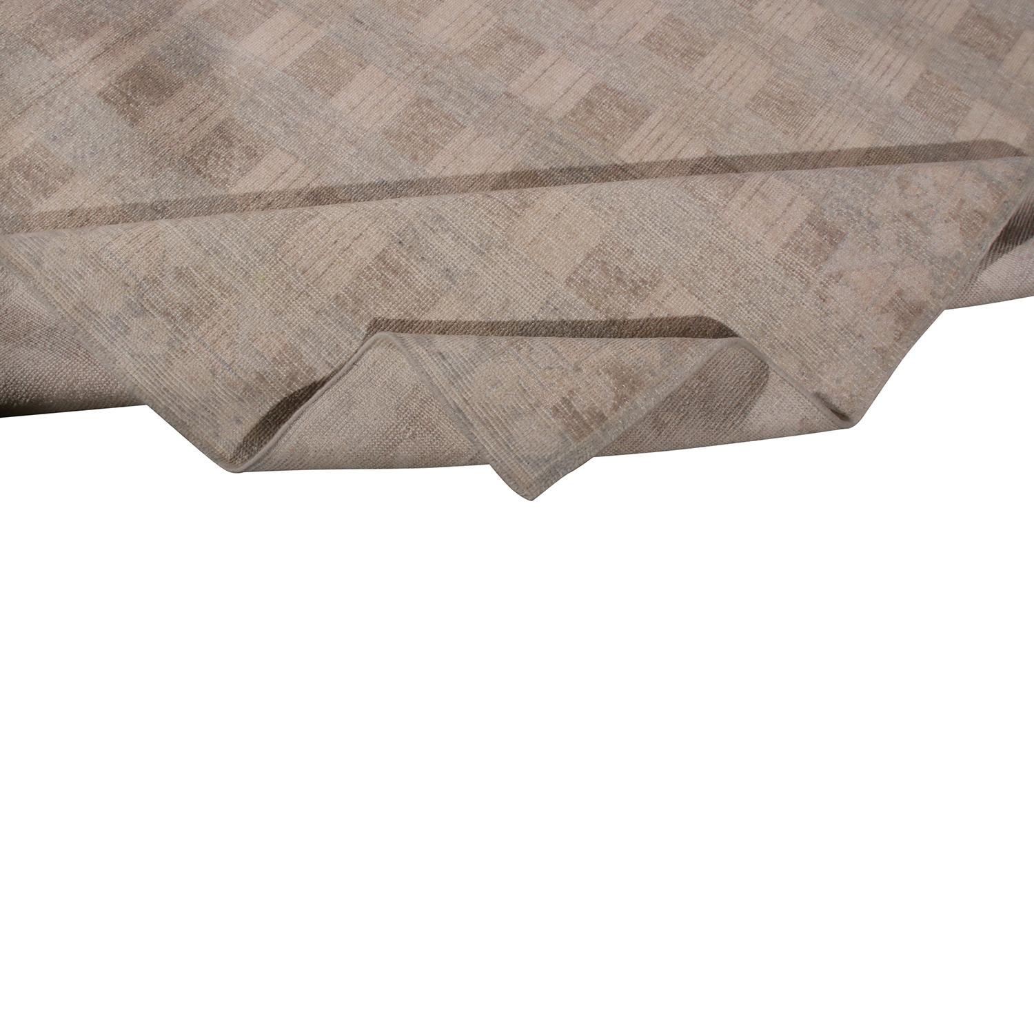 Teppich & Kilims Homage Geometrischer beiger und brauner Wollteppich (Handgeknüpft) im Angebot